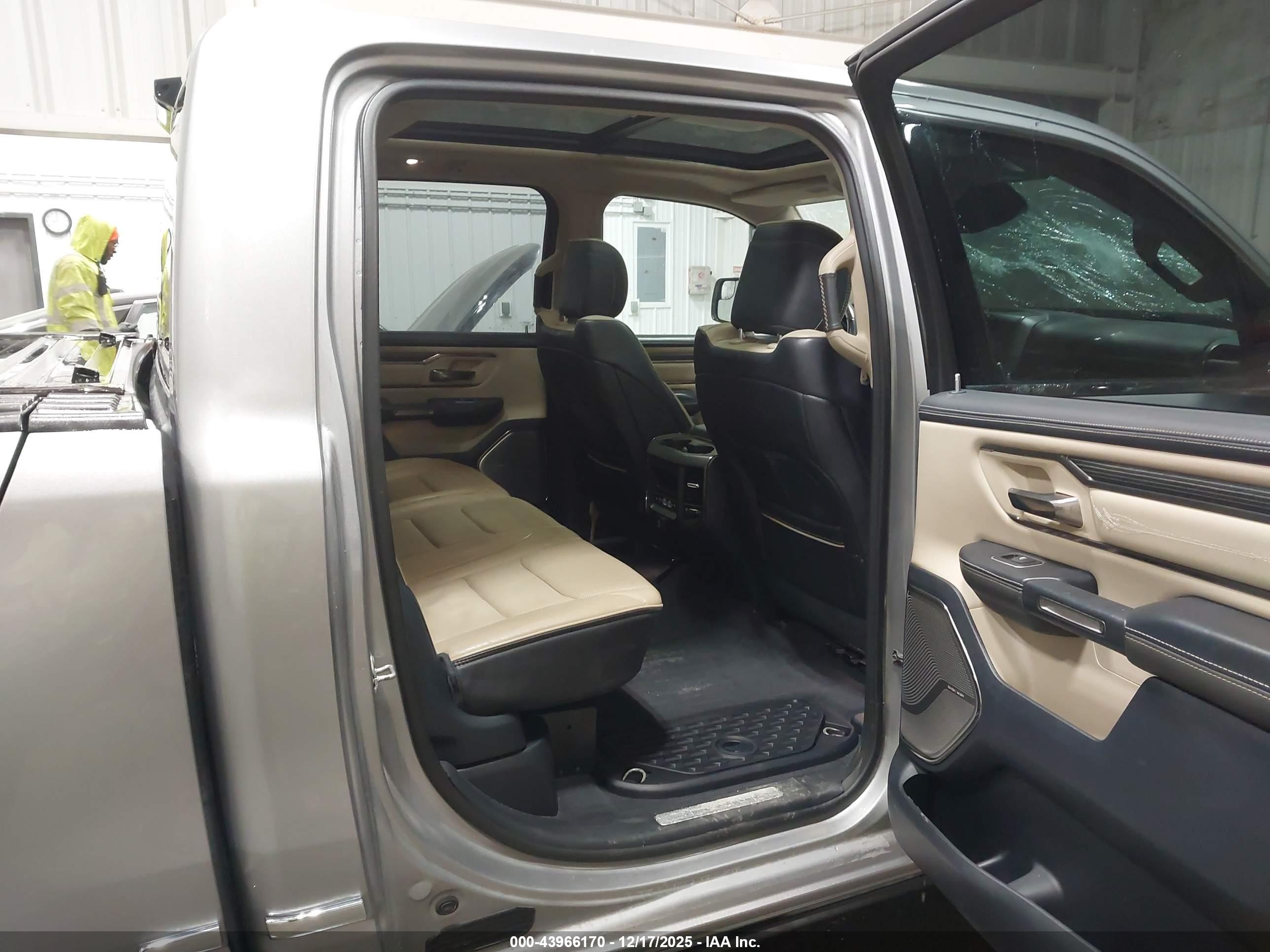 RAM 1500 image 8