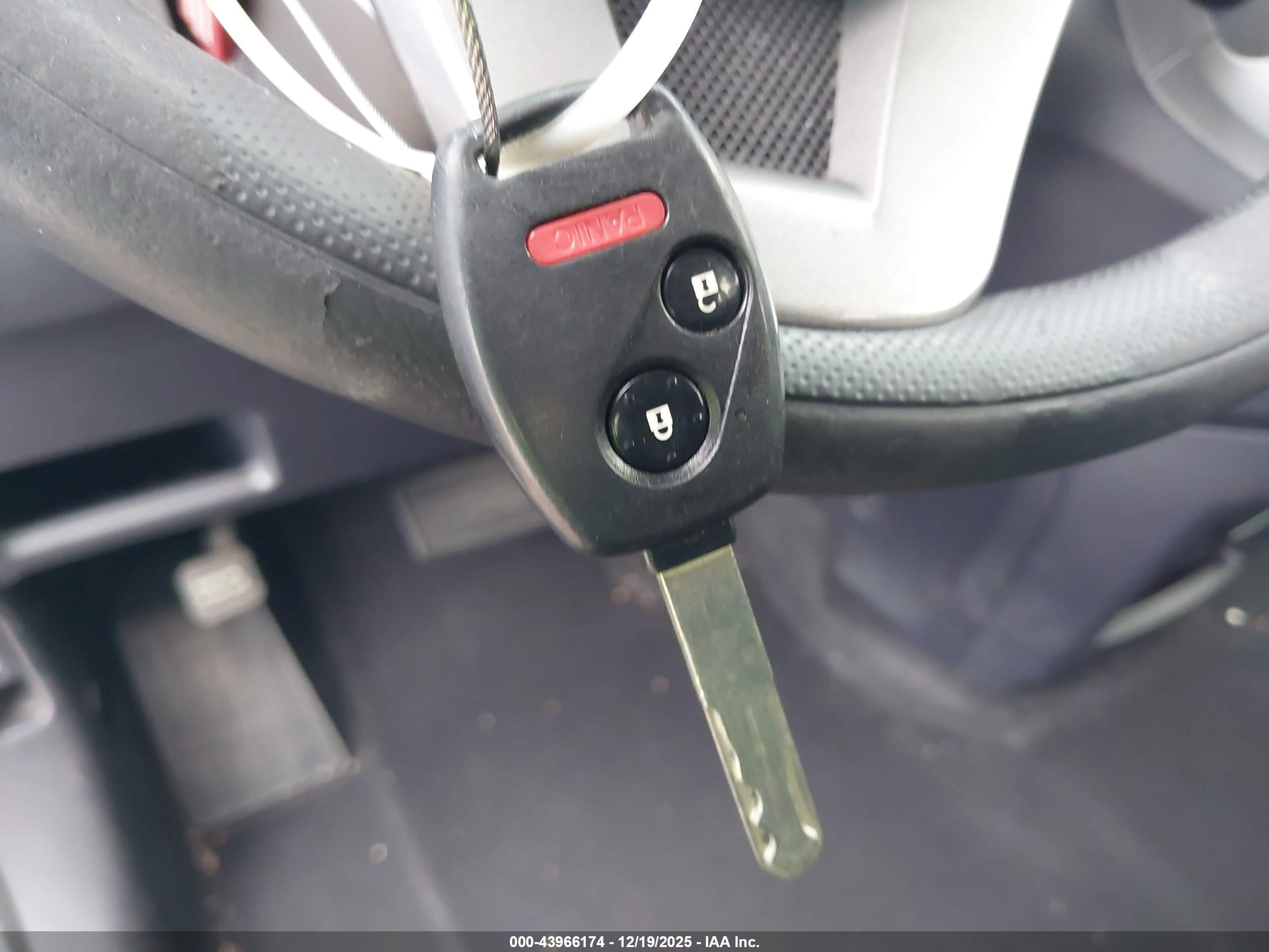 HONDA CR-V image 11
