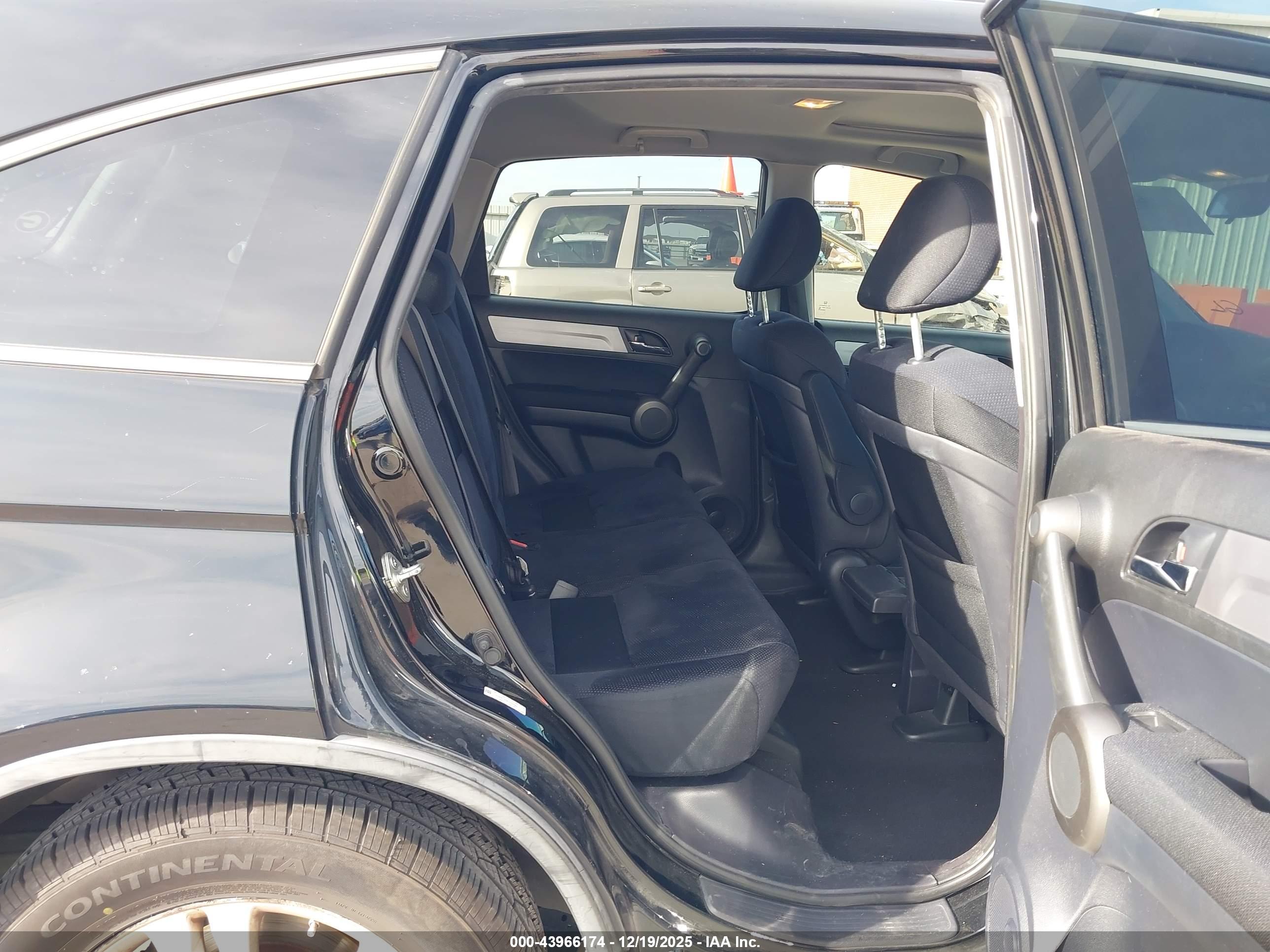 HONDA CR-V image 8