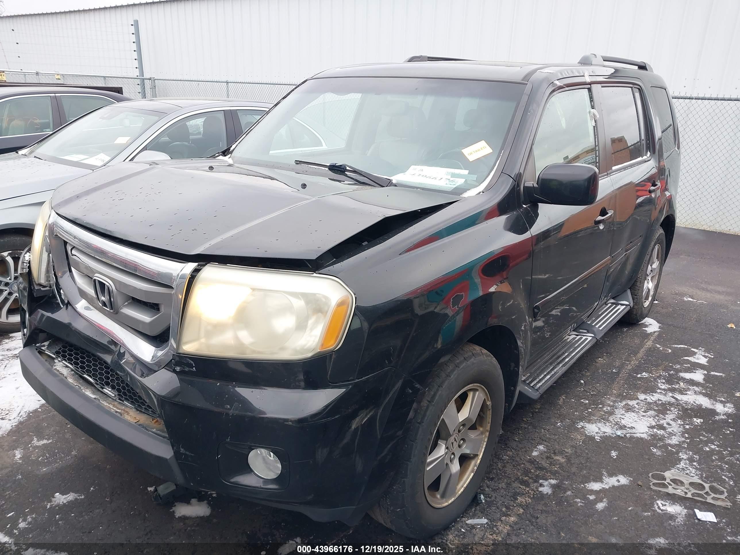 HONDA PILOT image 2