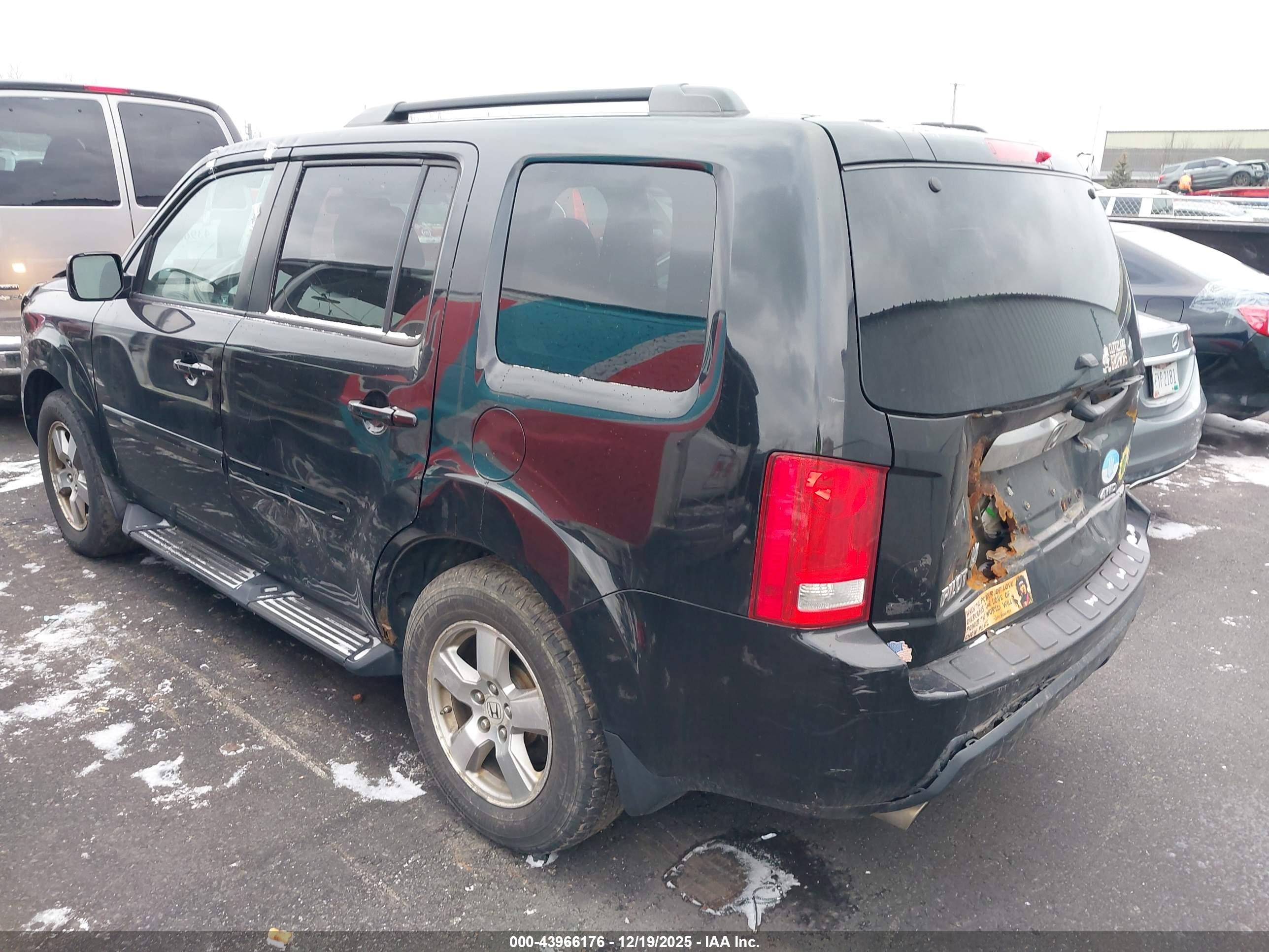 HONDA PILOT image 3