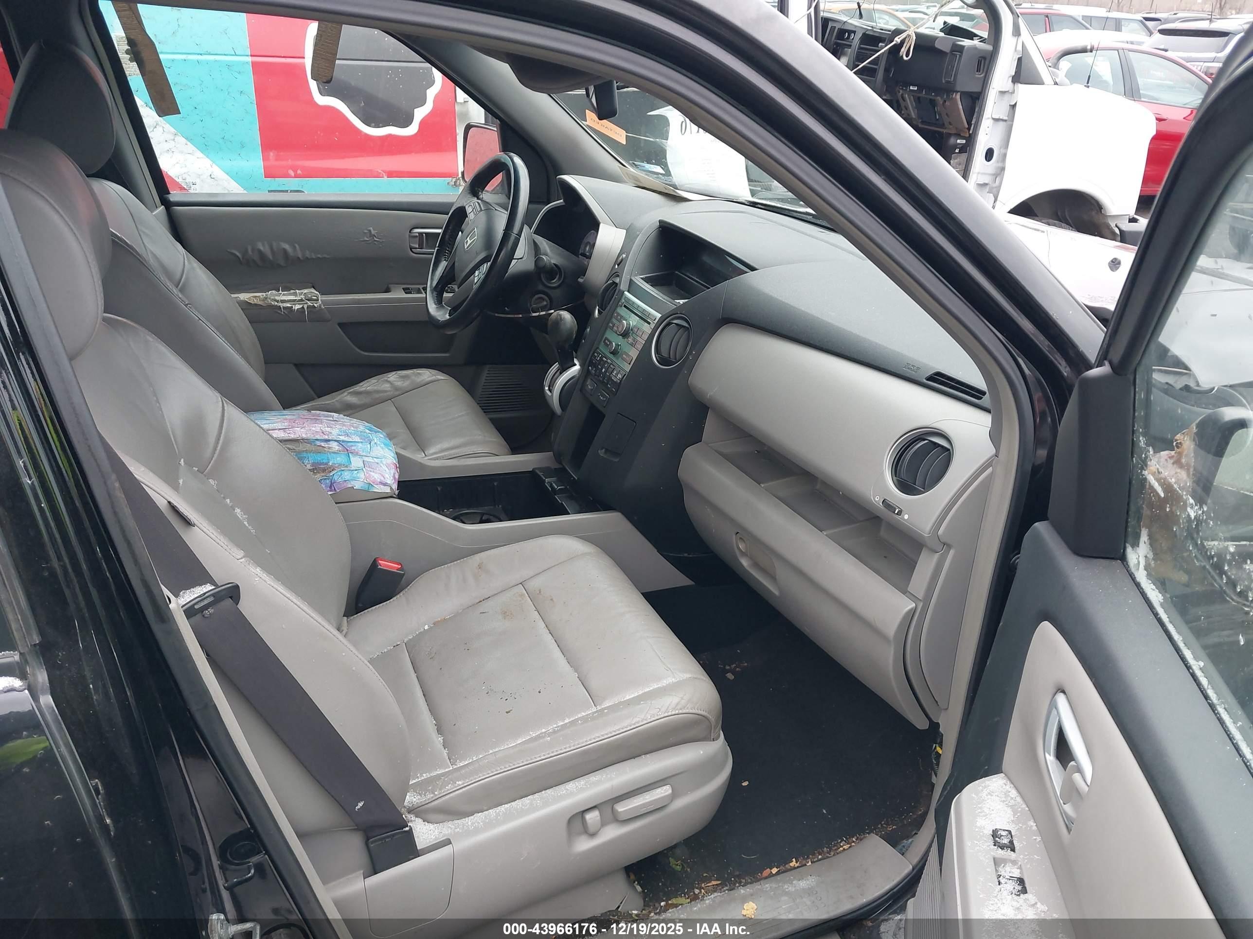 HONDA PILOT image 5