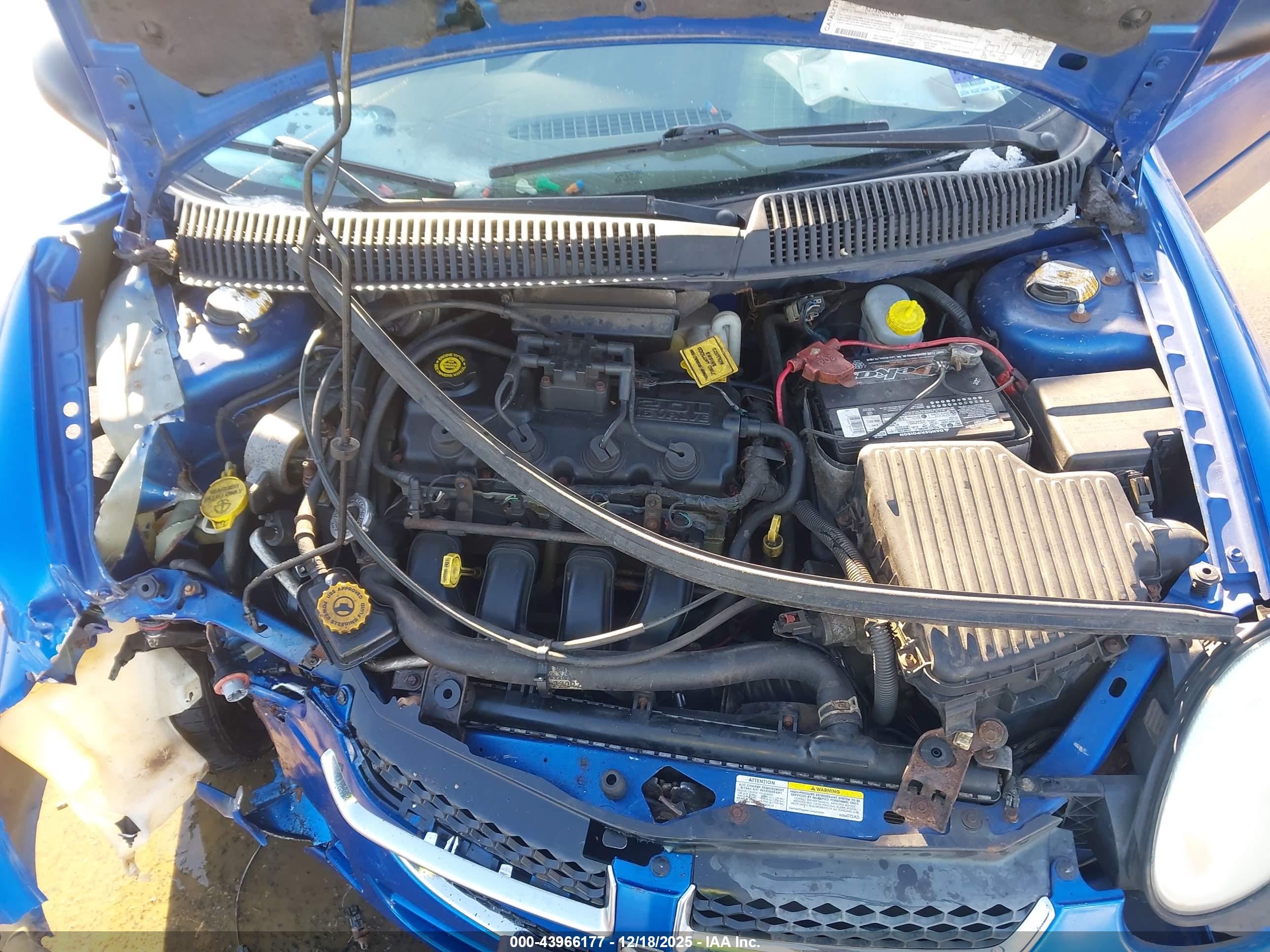 DODGE NEON image 10