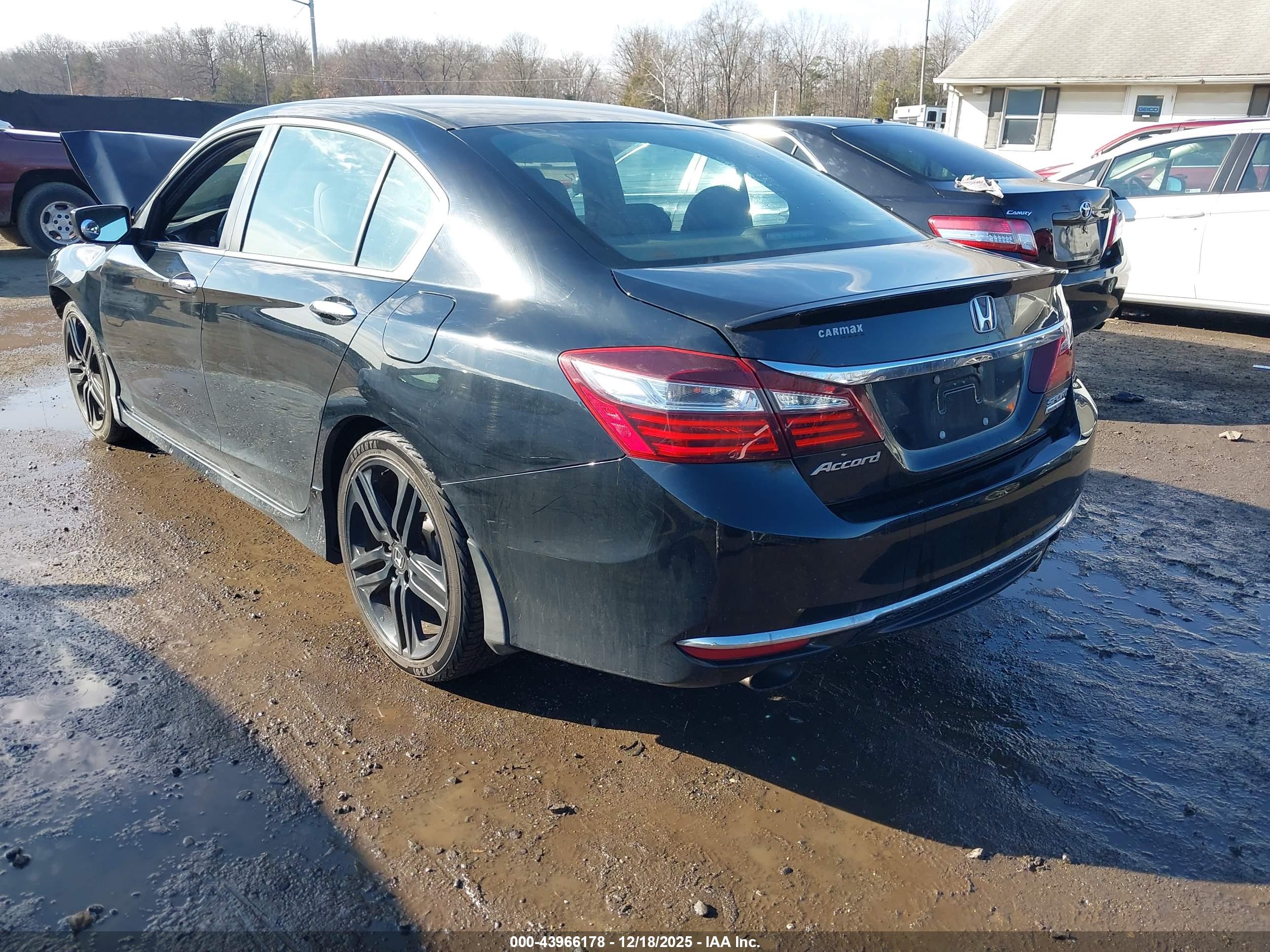 HONDA ACCORD image 3