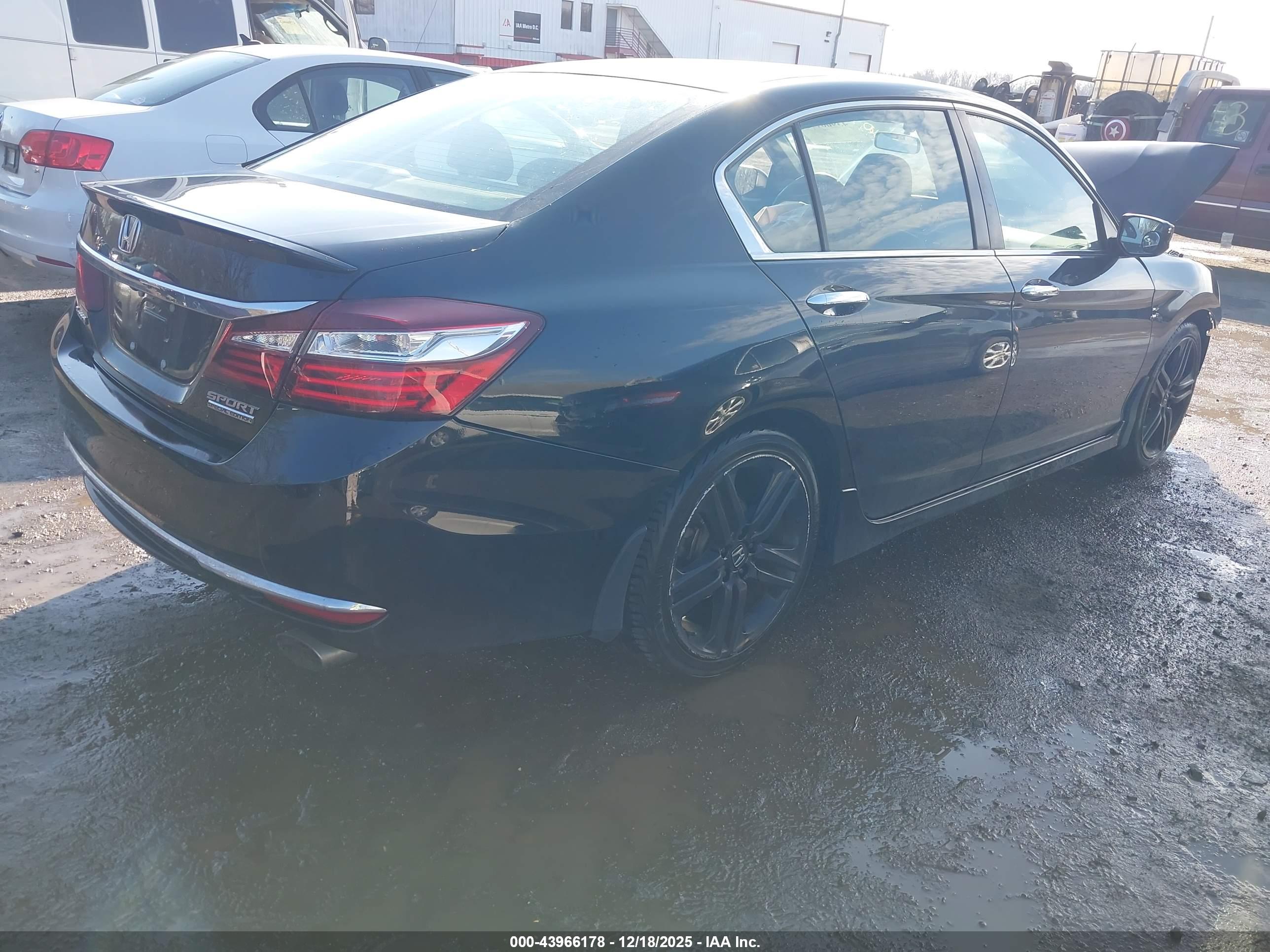 HONDA ACCORD image 4