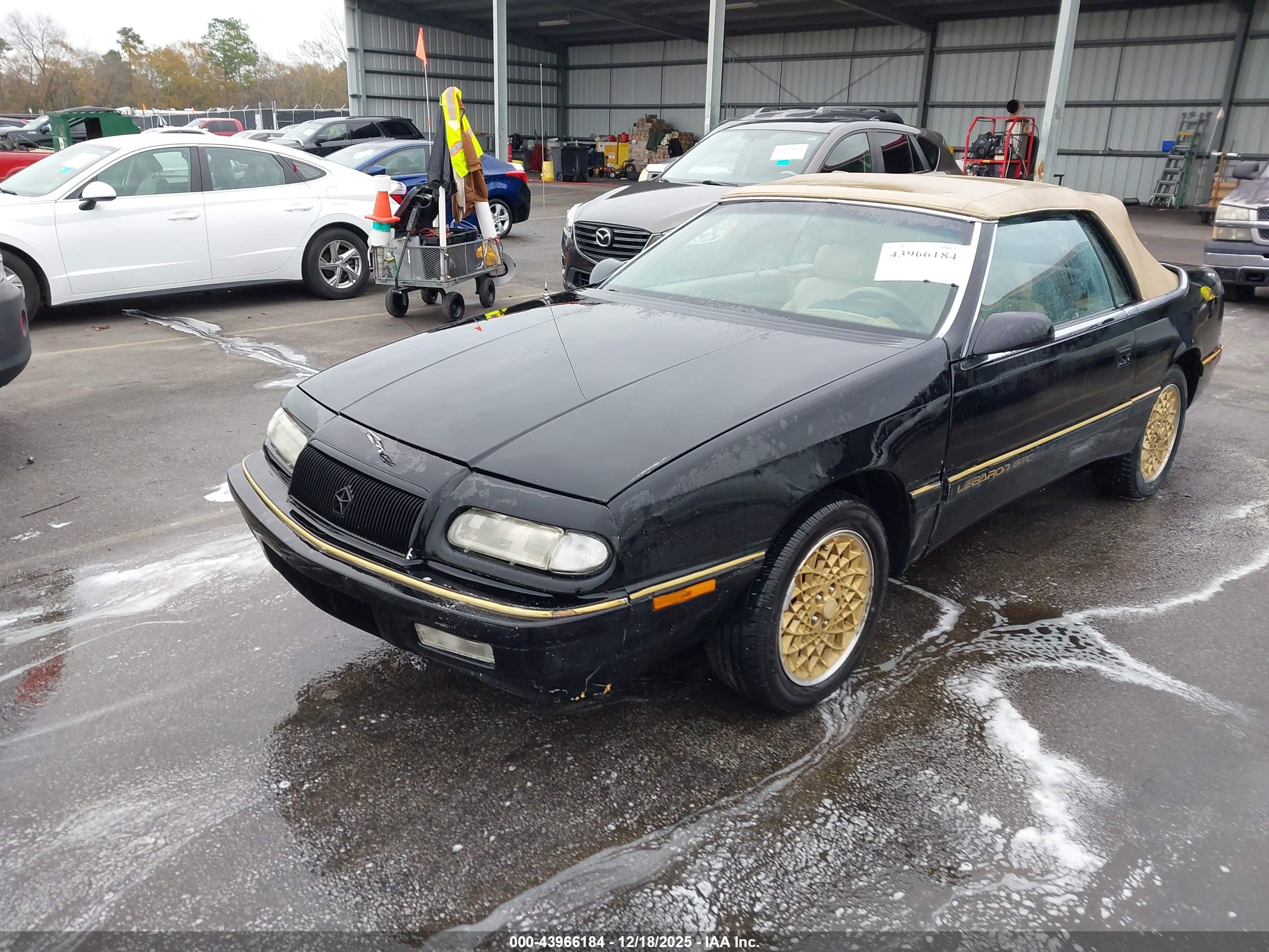 CHRYSLER LEBARON image 2