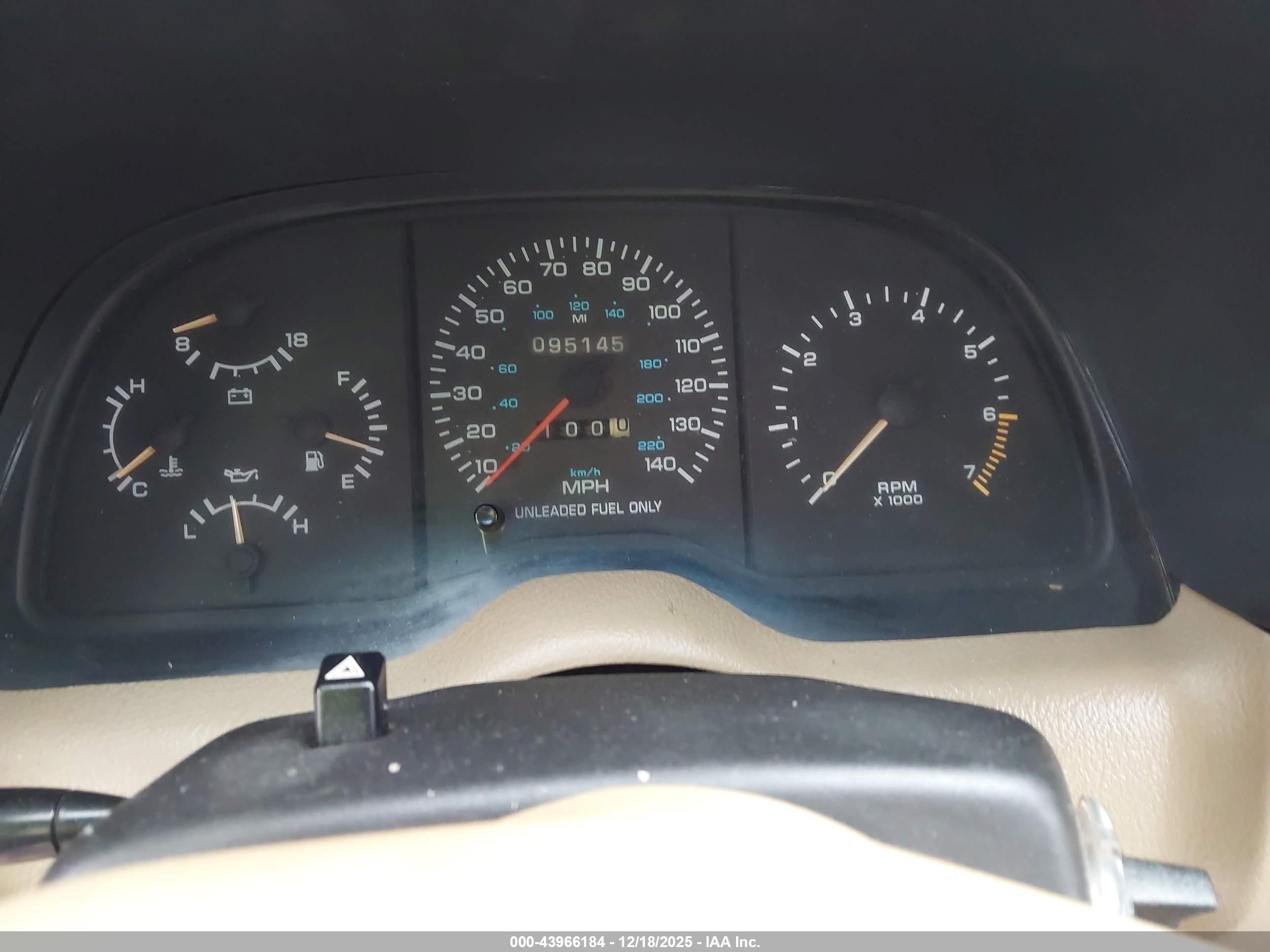 CHRYSLER LEBARON image 7