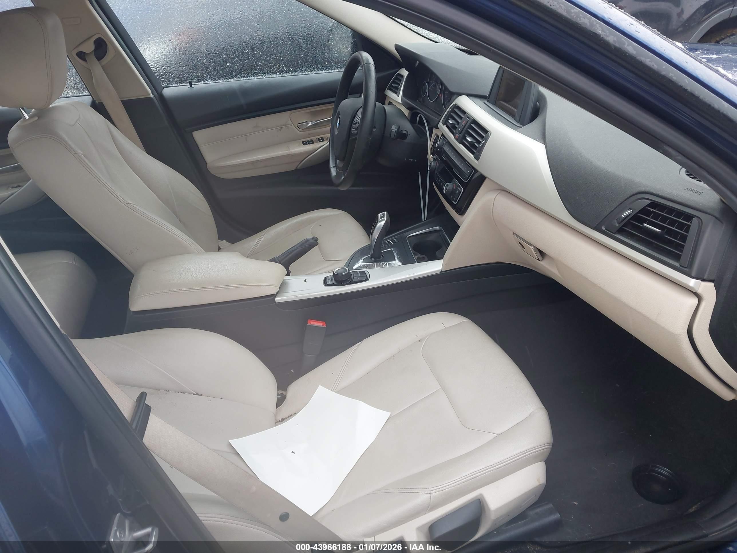 BMW 320I image 5