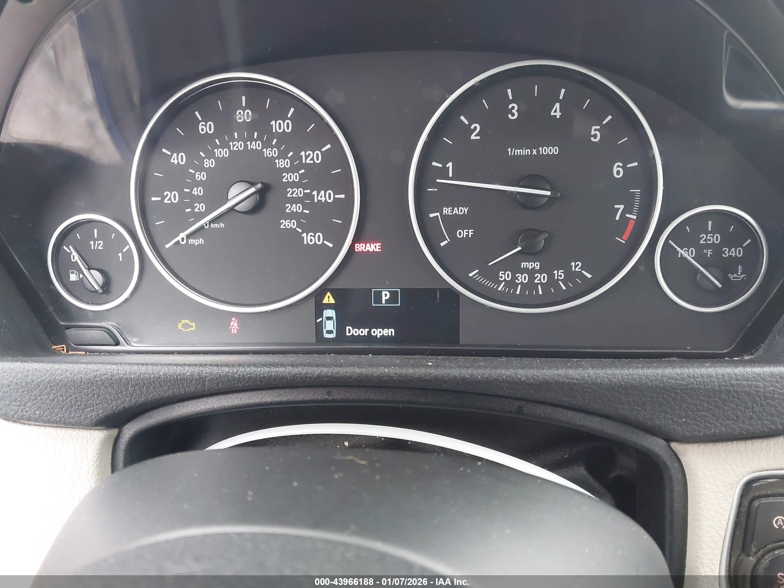 BMW 320I image 7