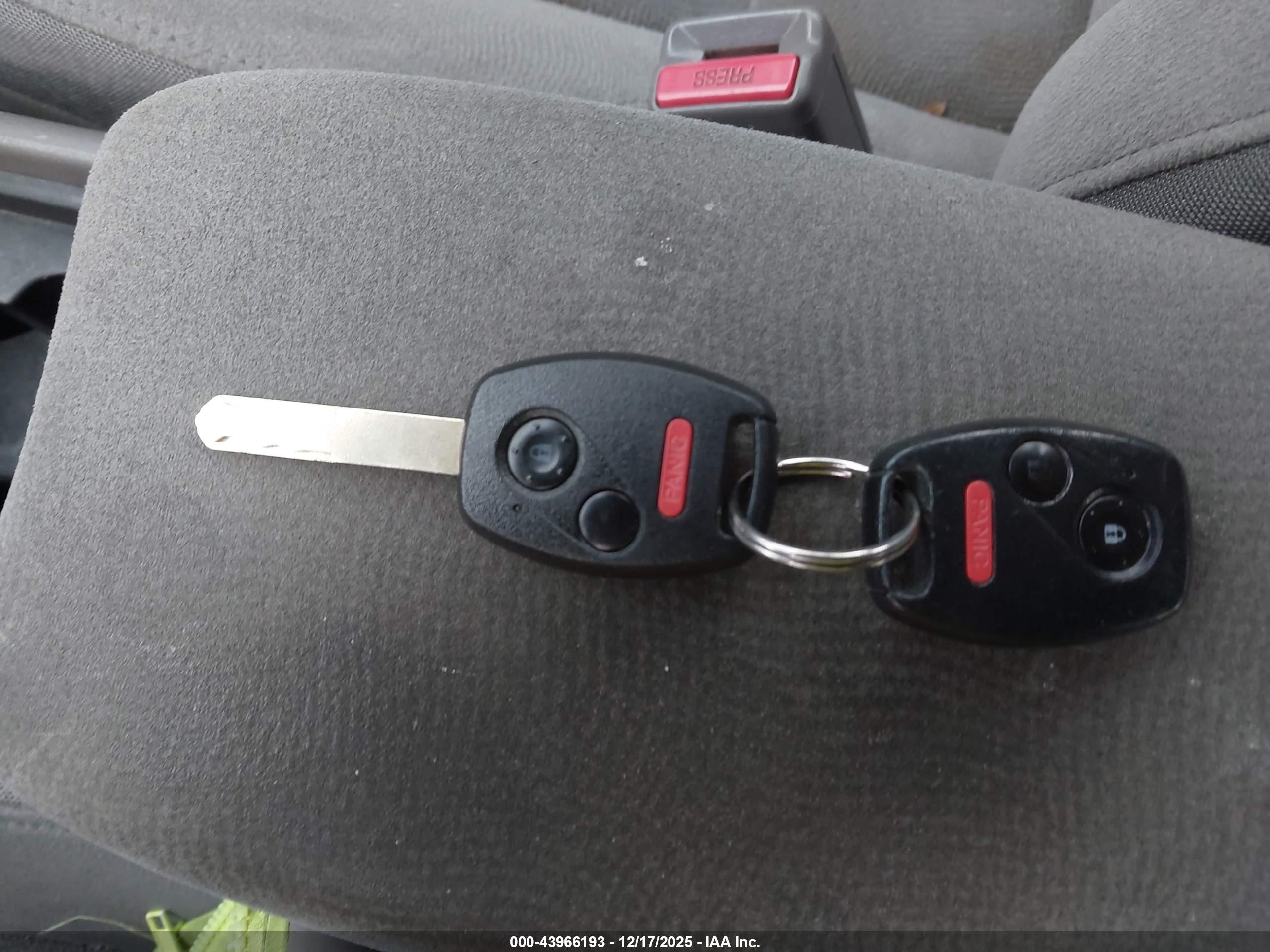 HONDA CIVIC image 11