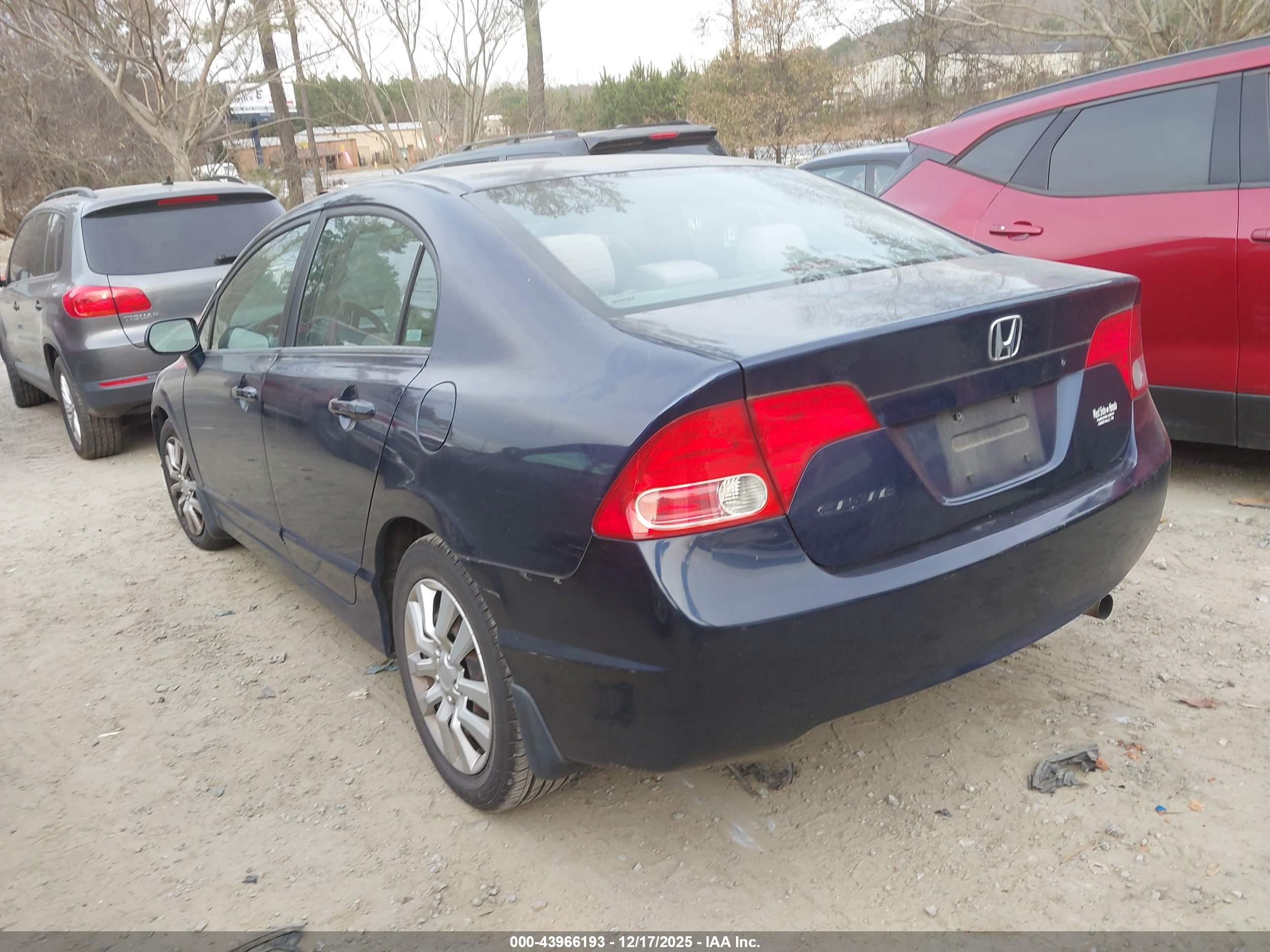 HONDA CIVIC image 3