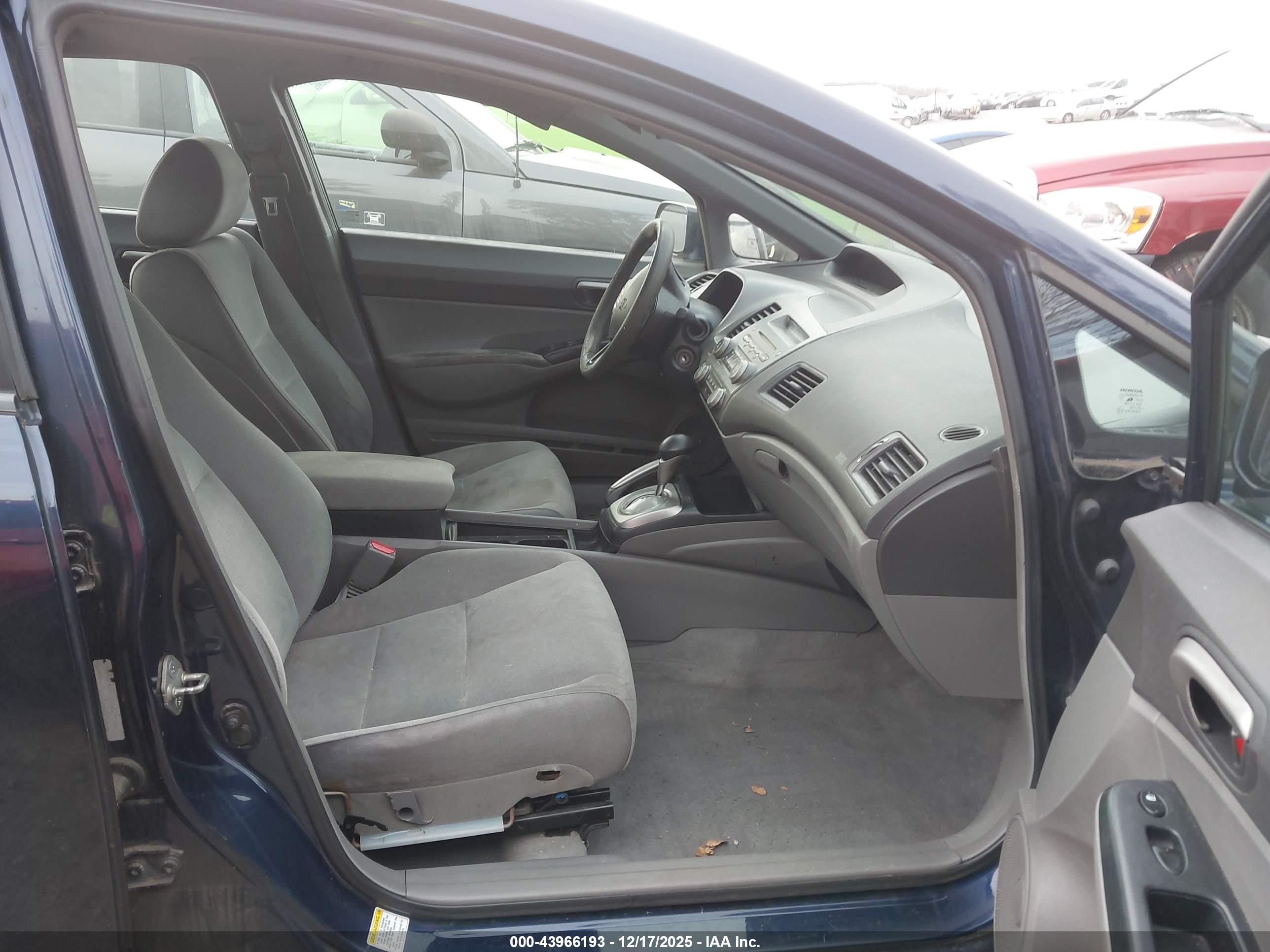 HONDA CIVIC image 5