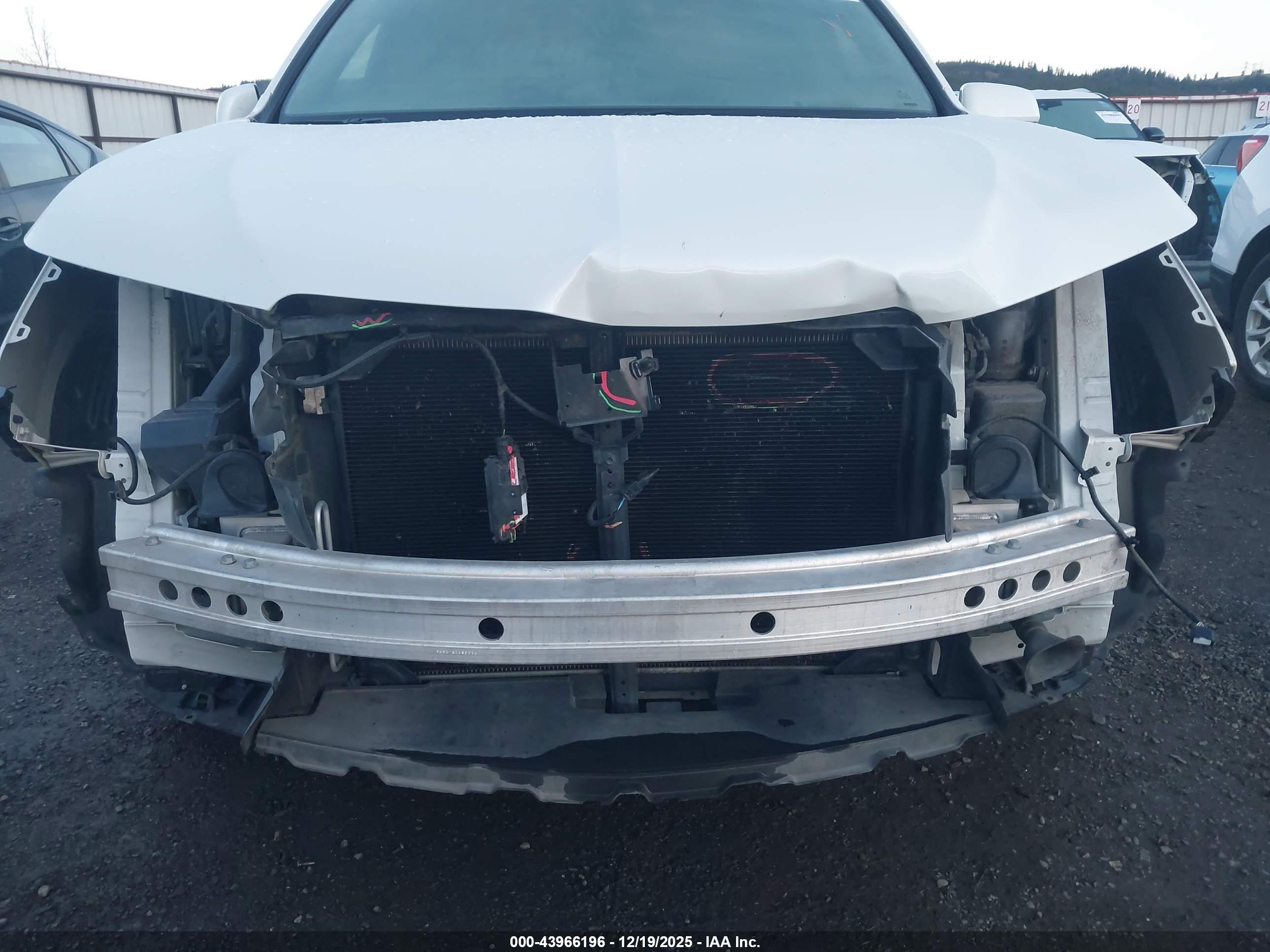 ACURA MDX image 6