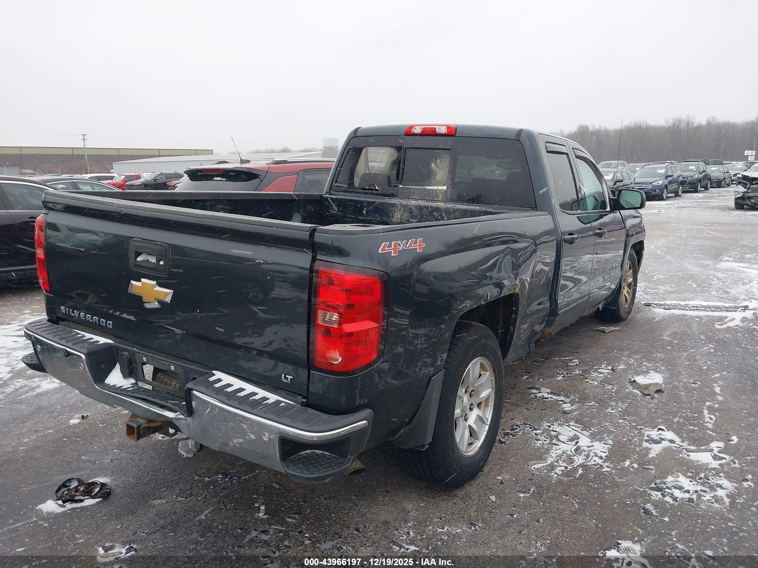 CHEVROLET SILVERADO image 4