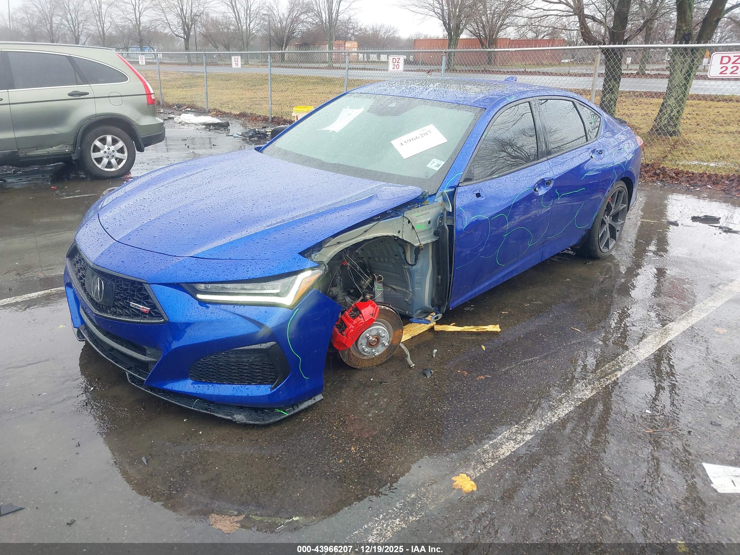 ACURA TLX image 2