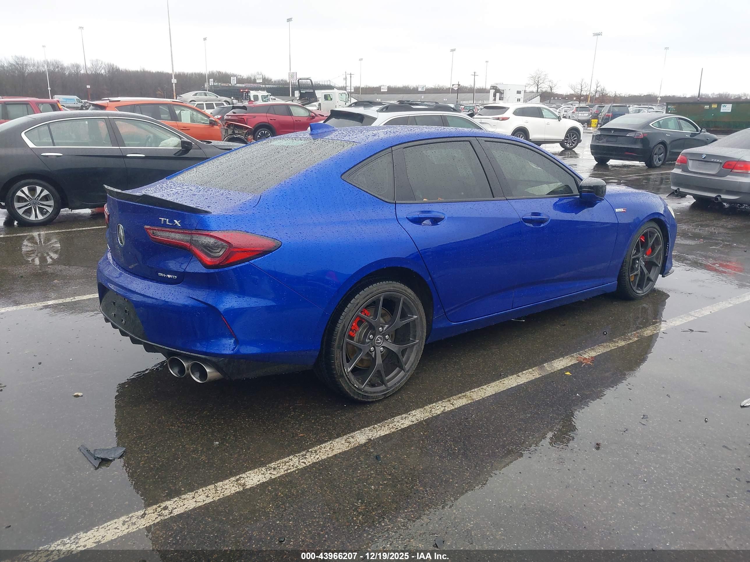 ACURA TLX image 4