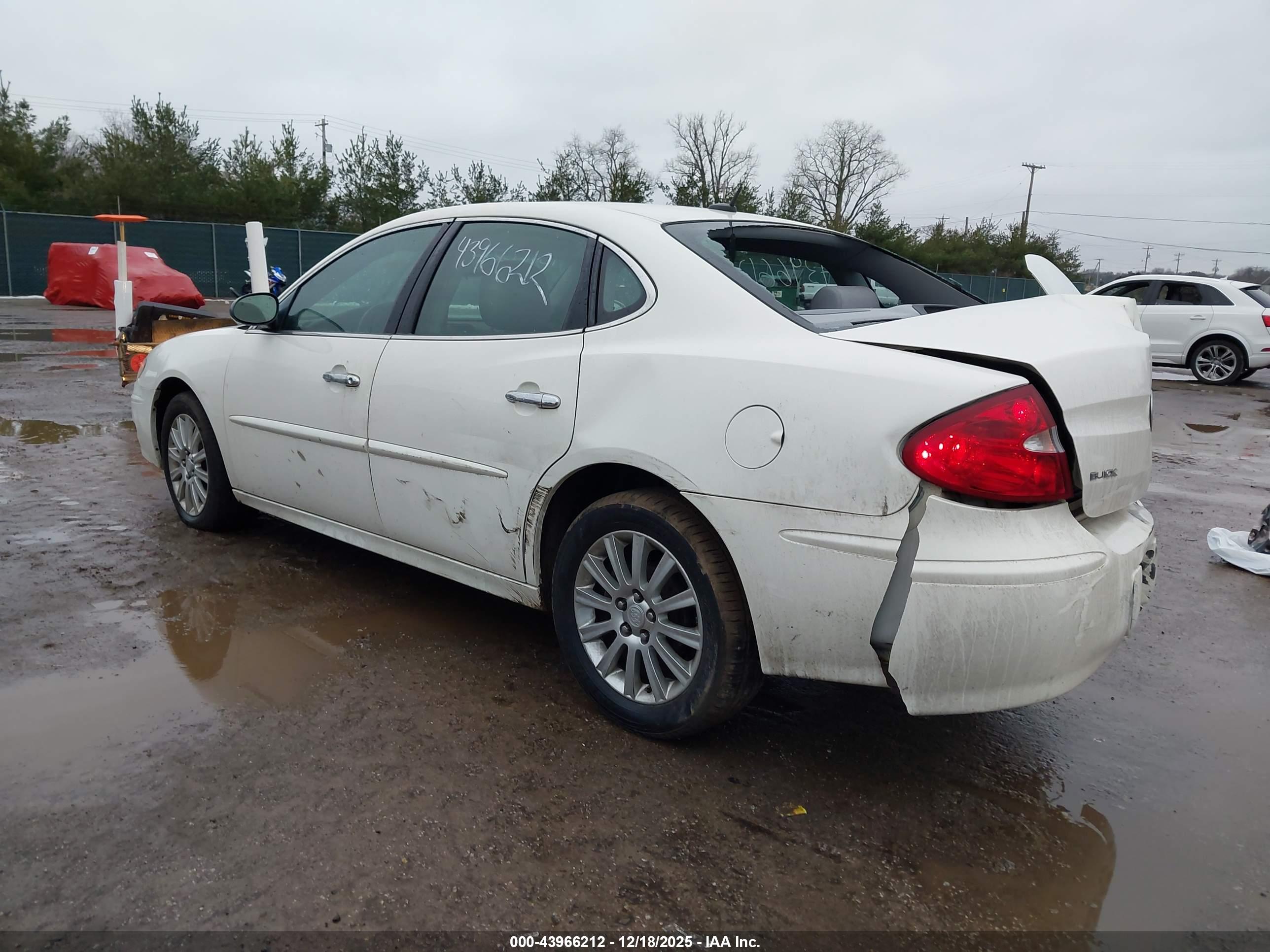 BUICK LACROSSE image 3