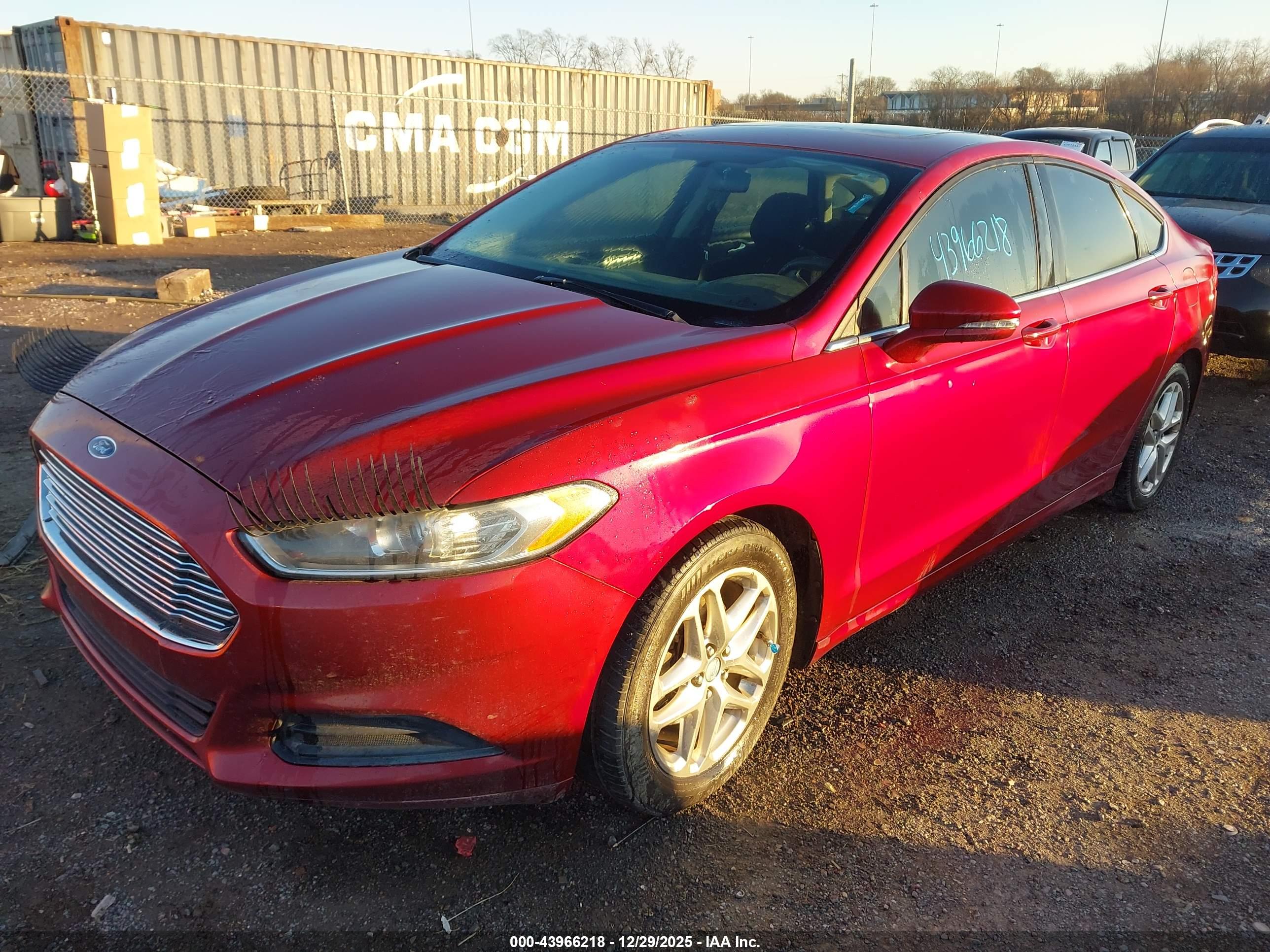 FORD FUSION image 6