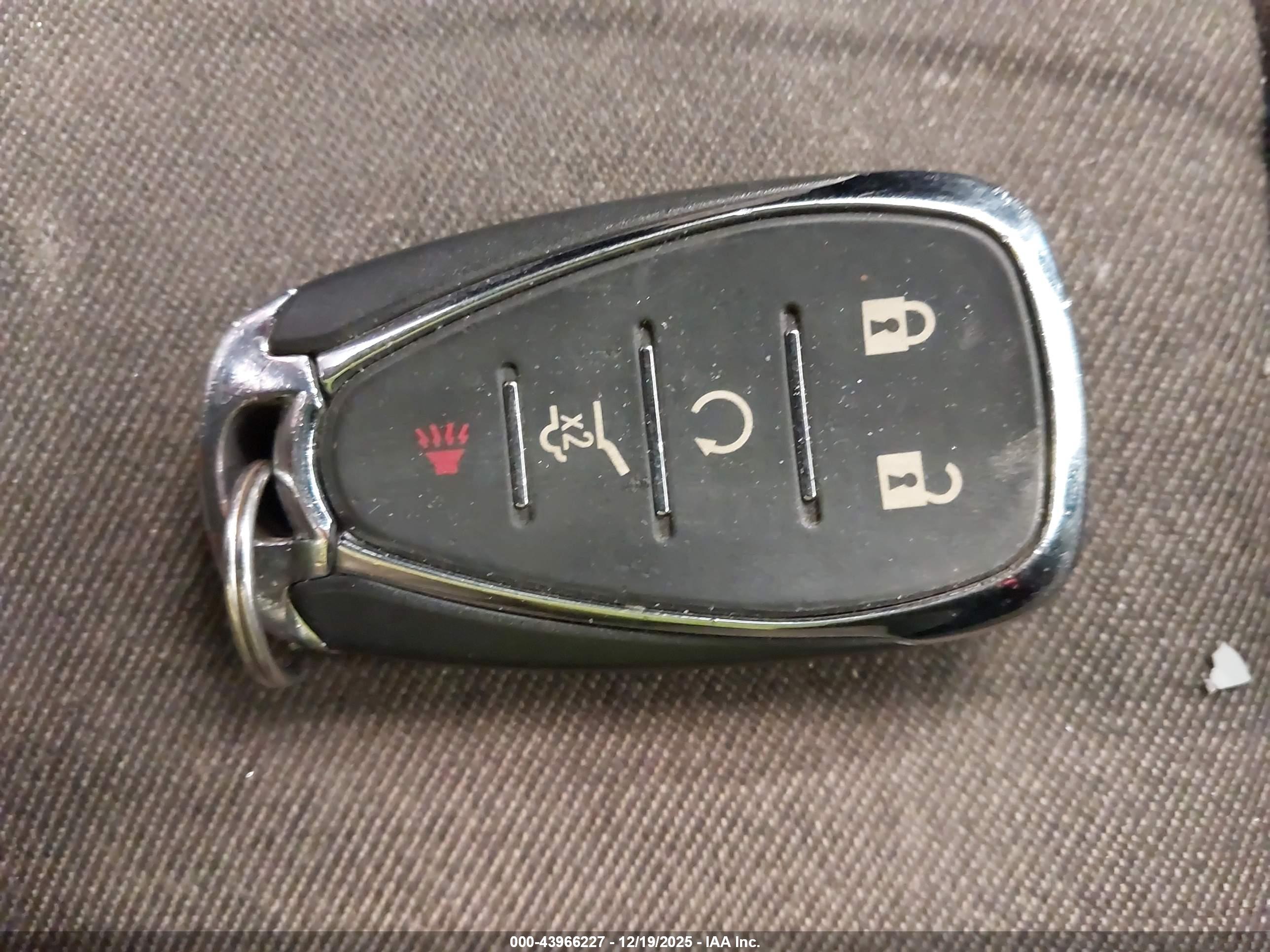 CHEVROLET EQUINOX image 11