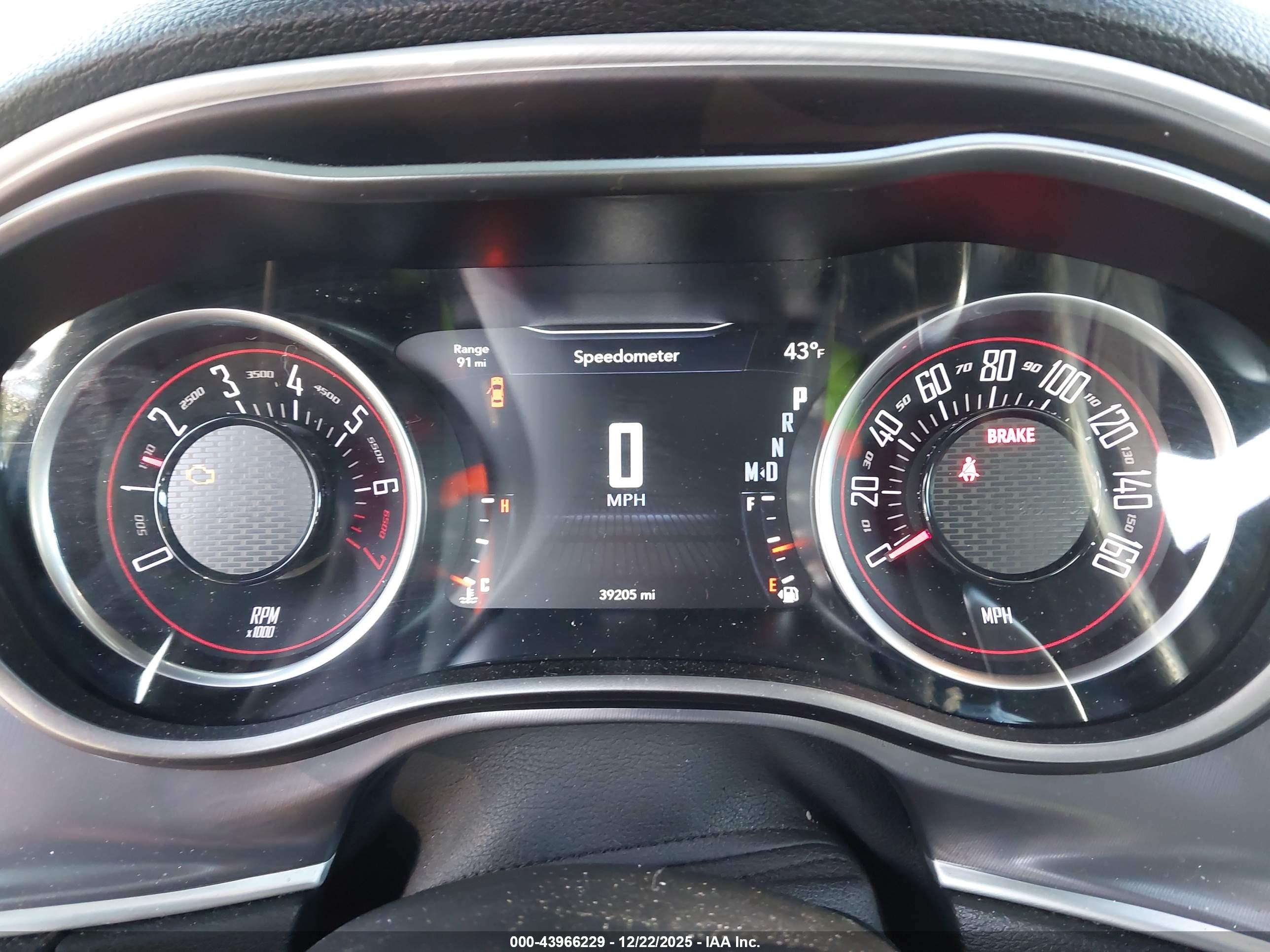 DODGE CHALLENGER image 7