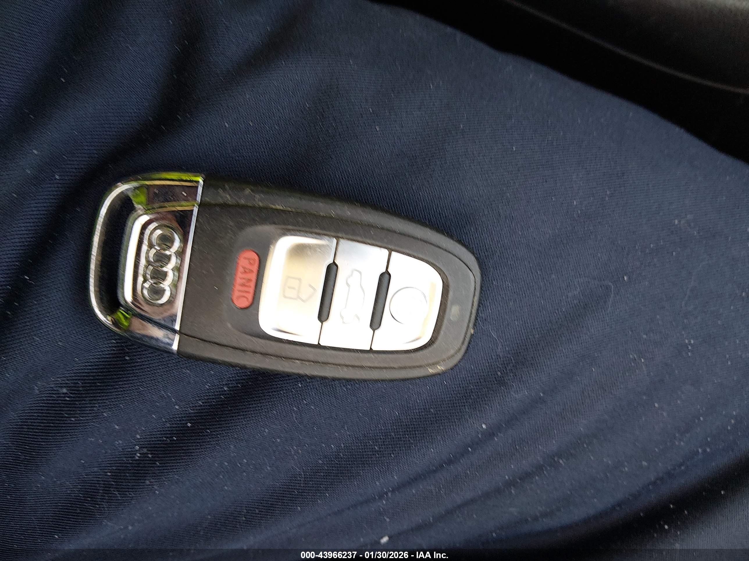 AUDI A4 image 11