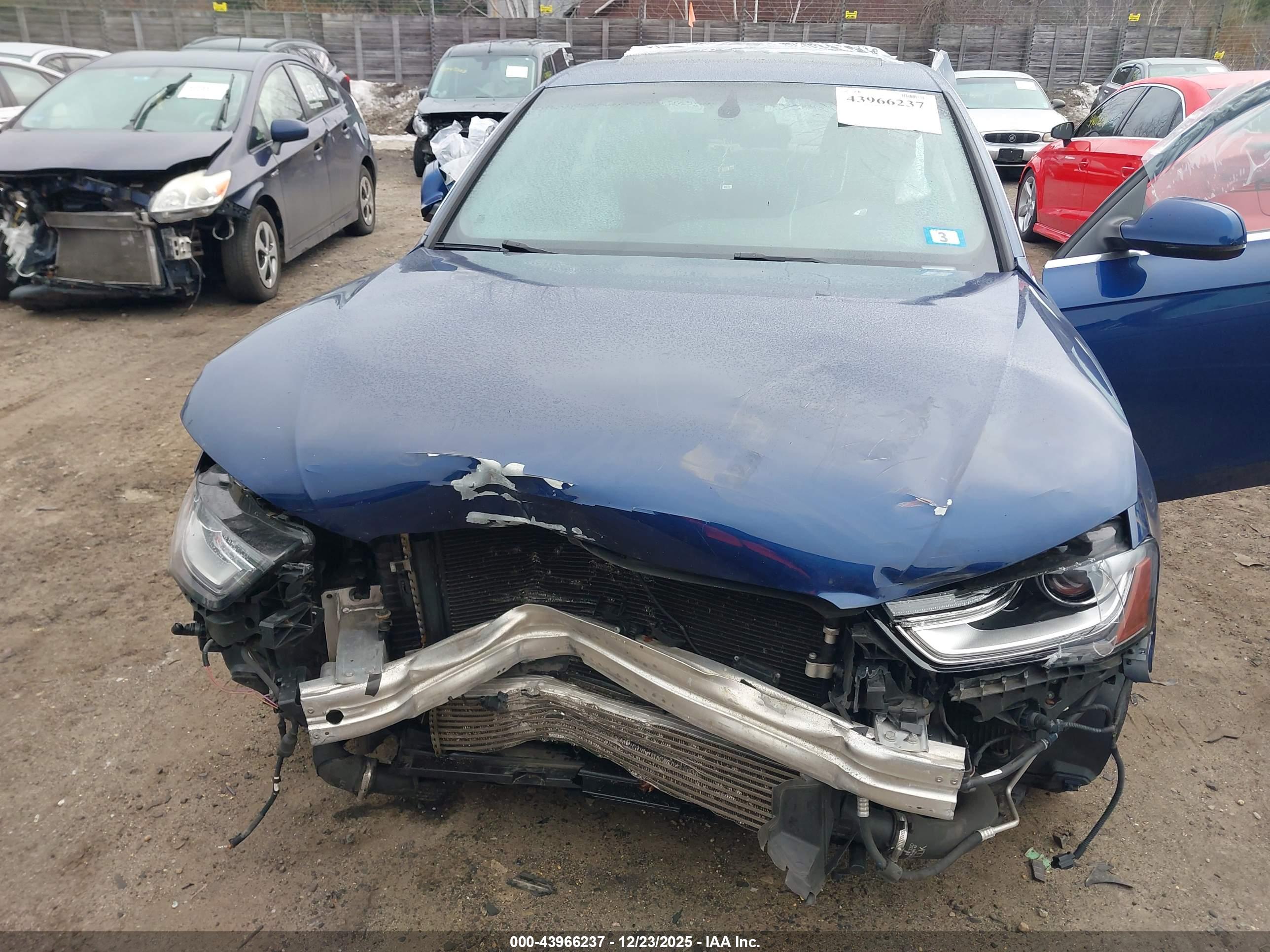 AUDI A4 image 6