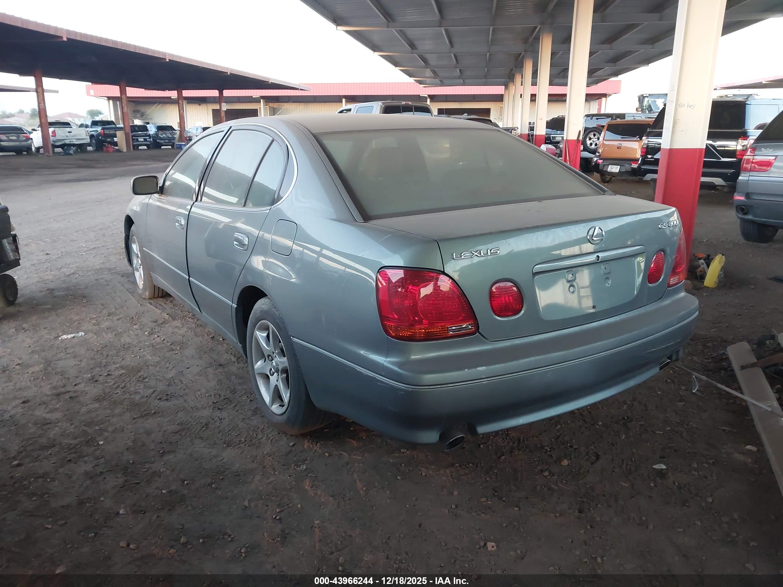 LEXUS GS image 3