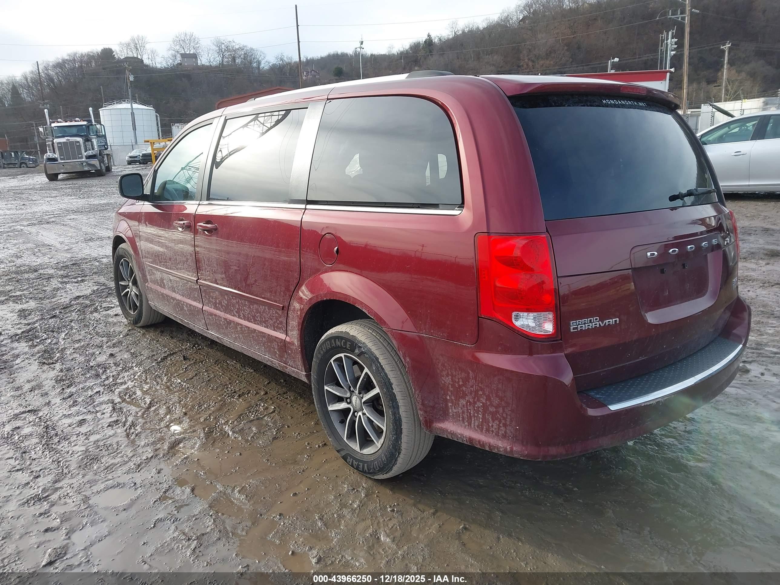 DODGE GRAND image 3
