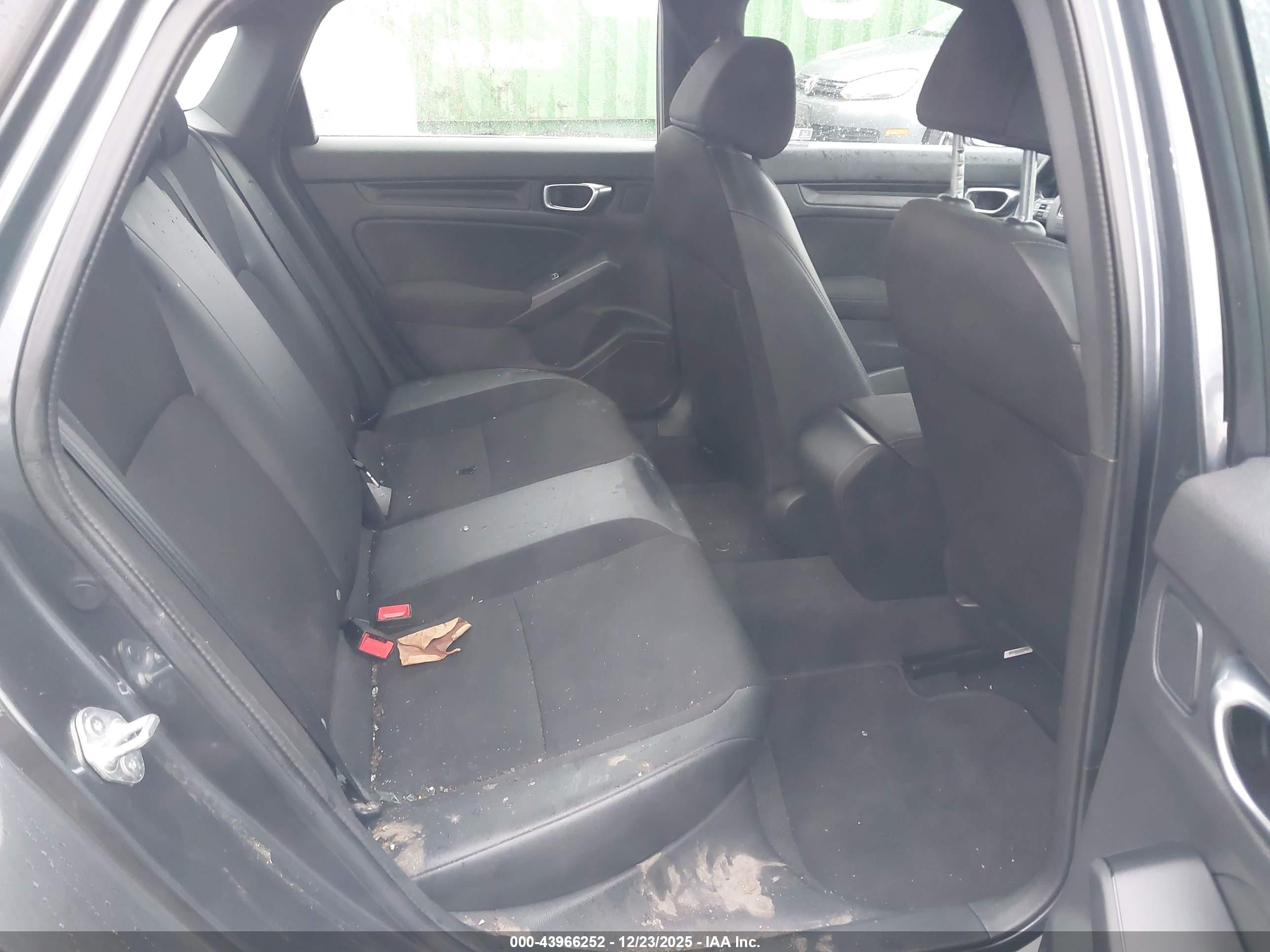 HONDA CIVIC image 8