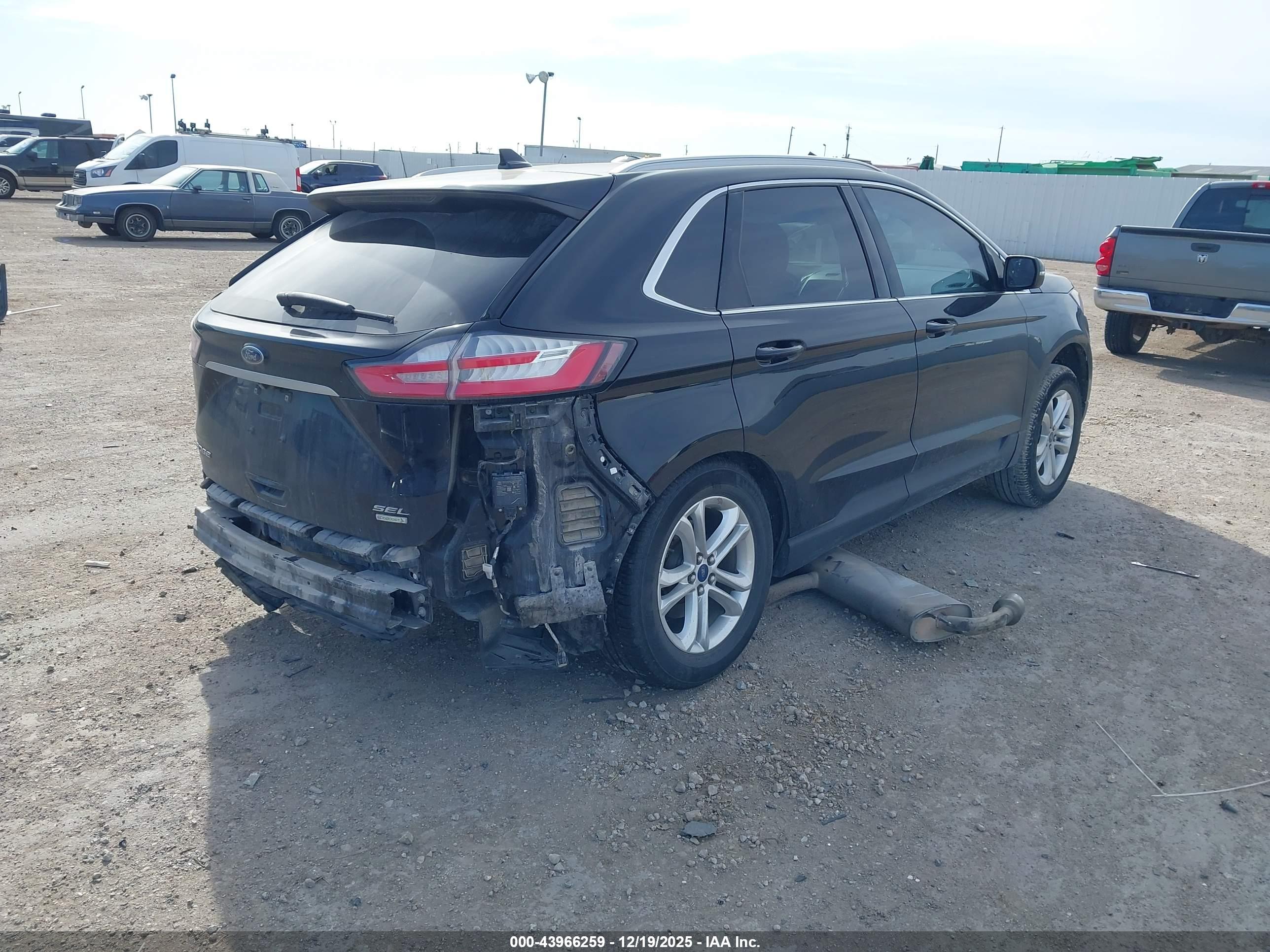 FORD EDGE image 4