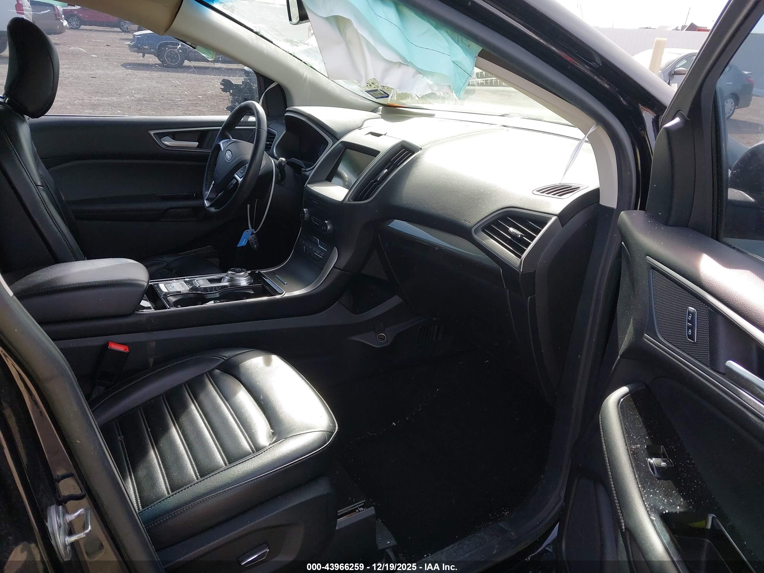 FORD EDGE image 5