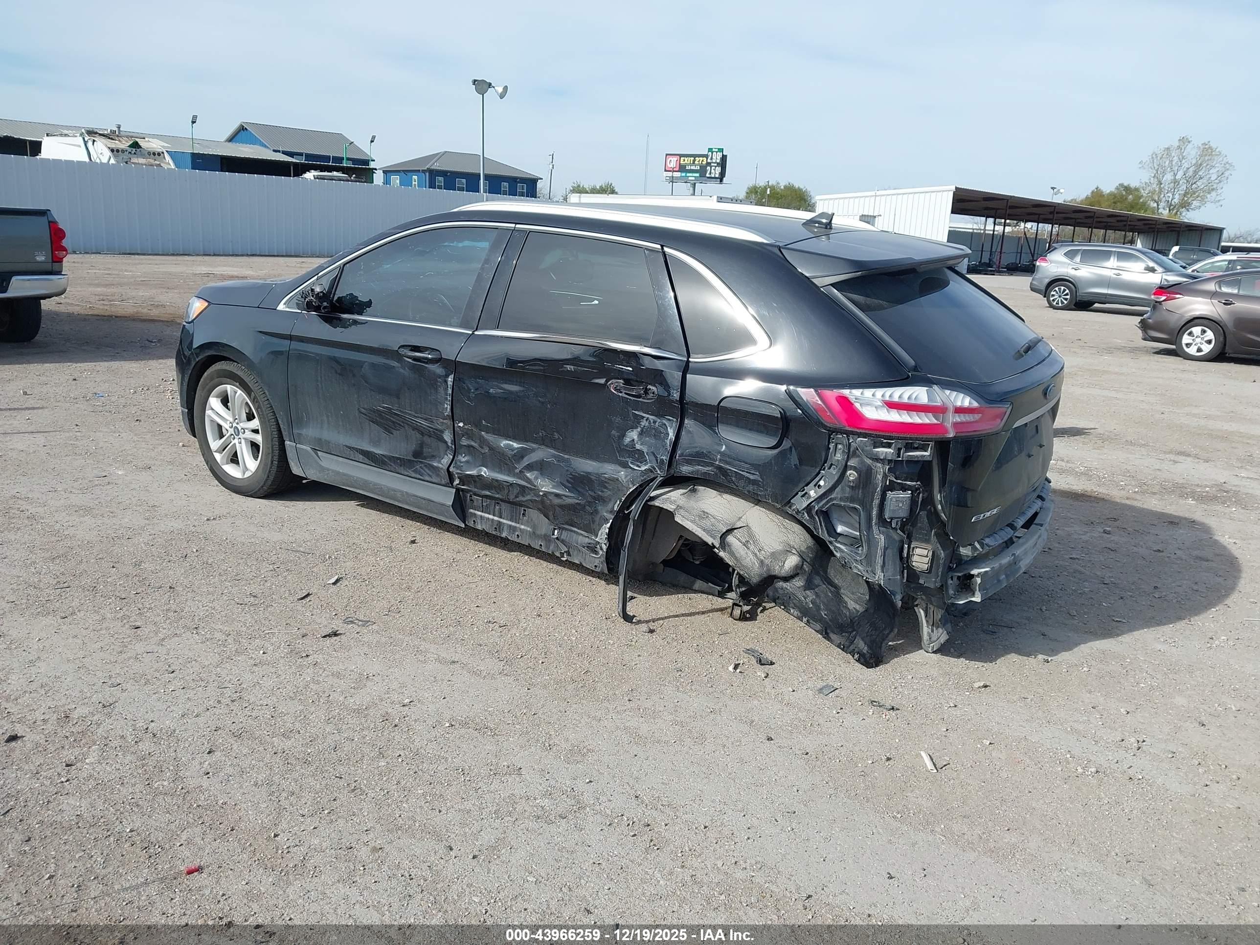 FORD EDGE image 6
