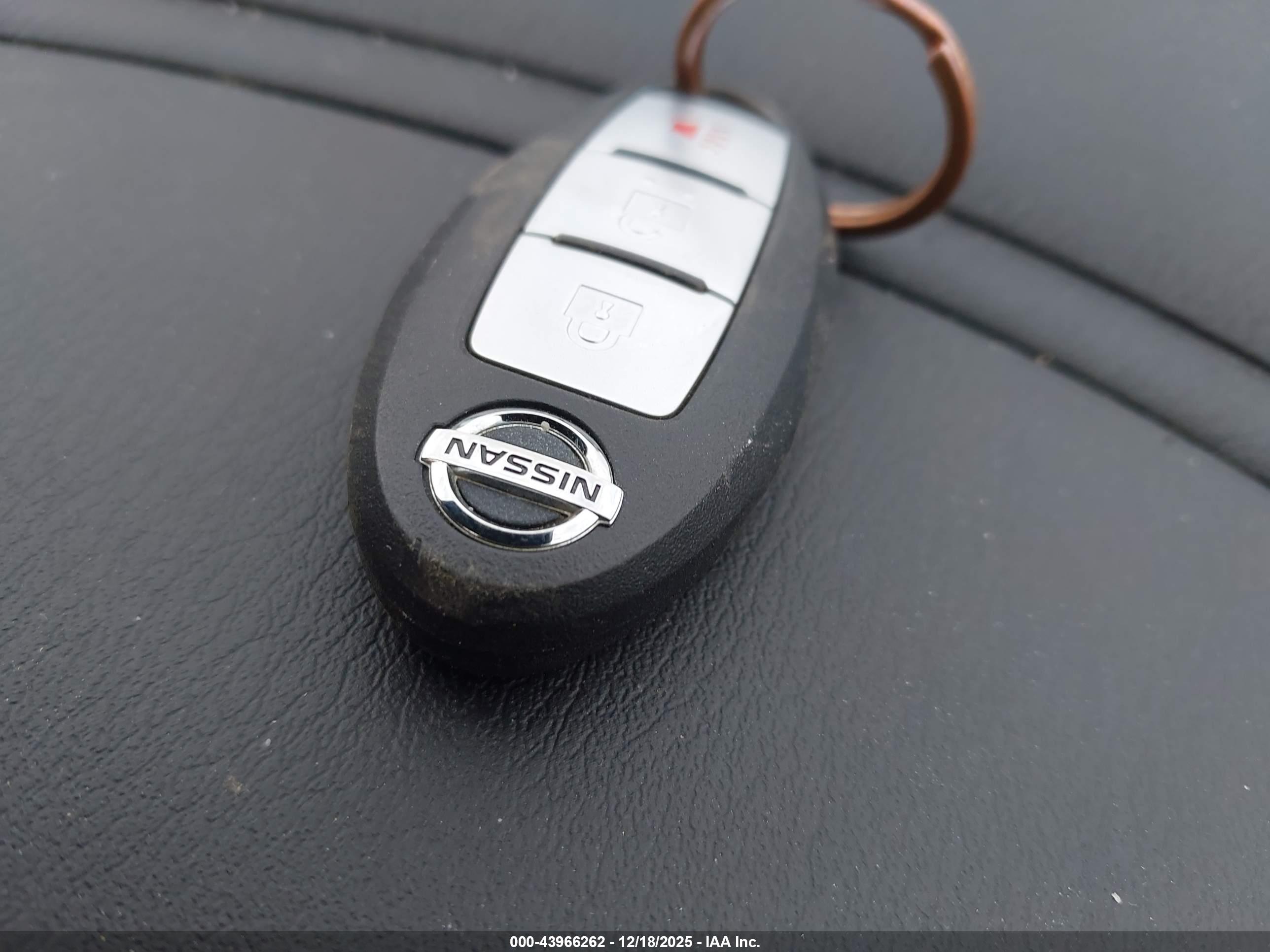 NISSAN PATHFINDER image 11
