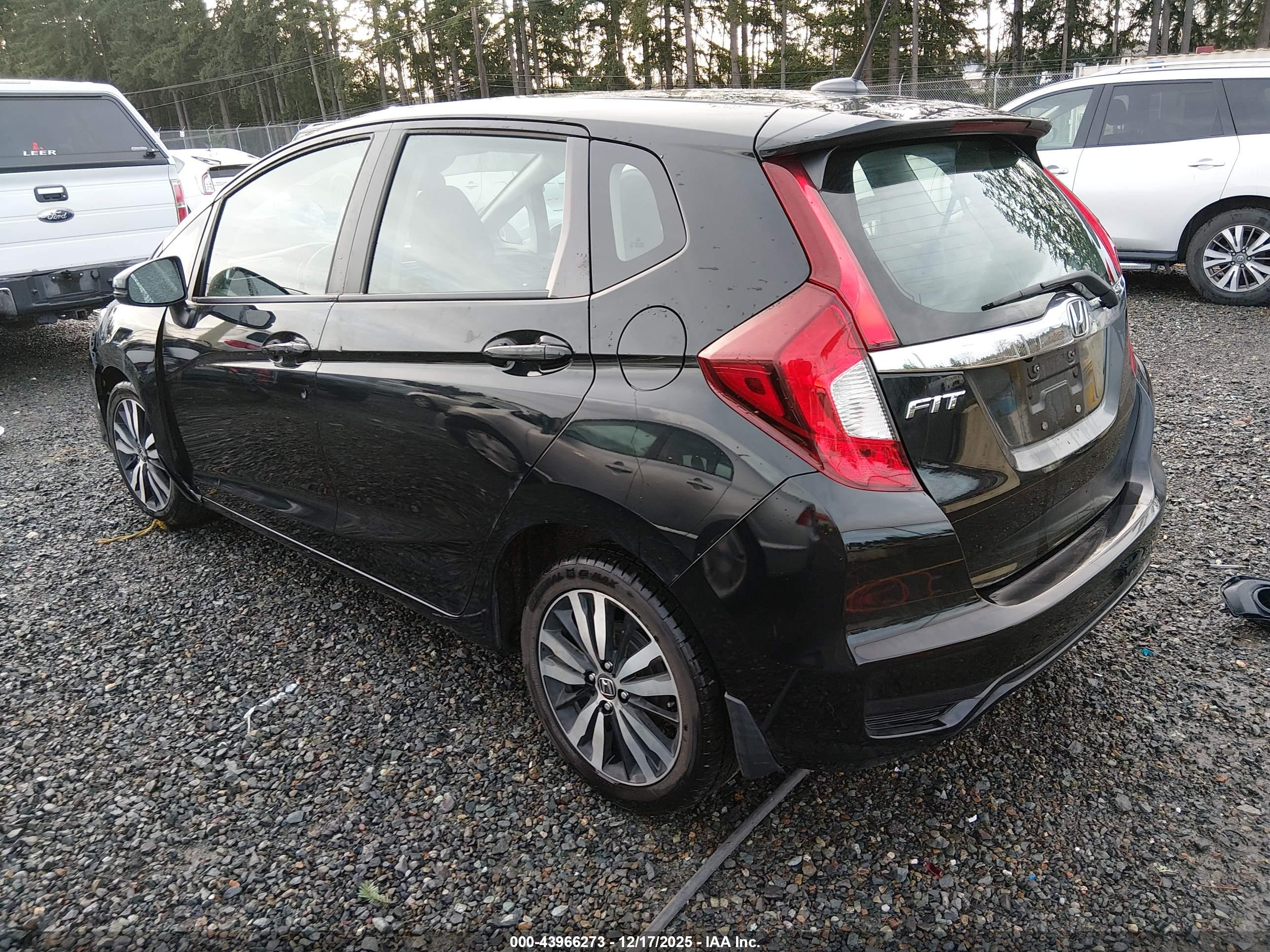 HONDA FIT image 3