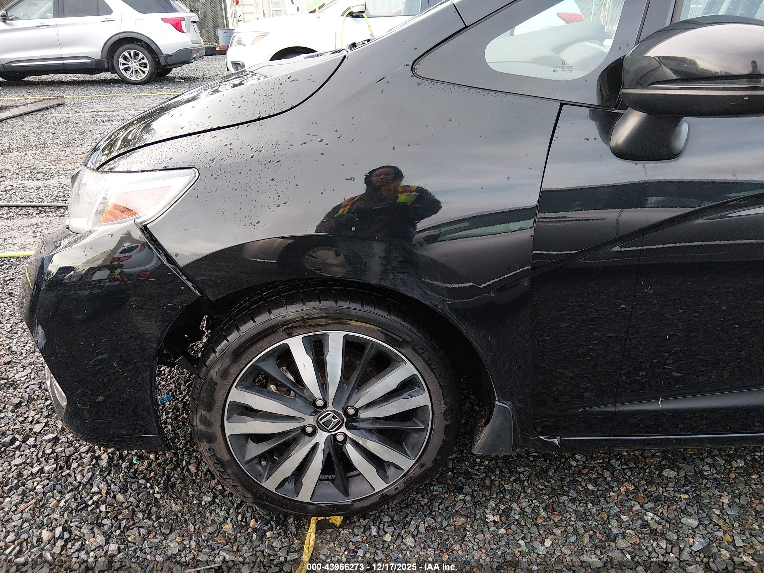 HONDA FIT image 6