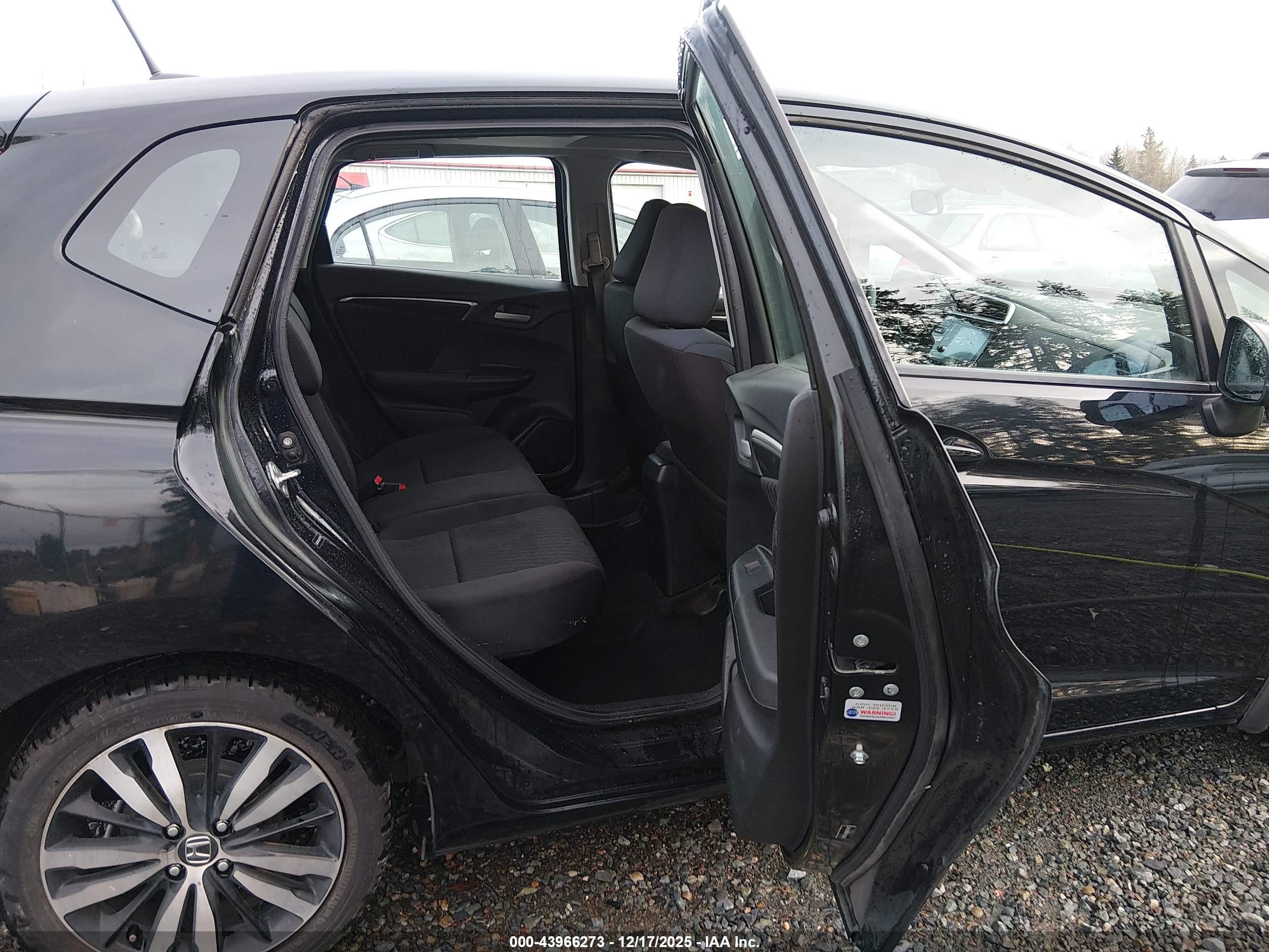 HONDA FIT image 8