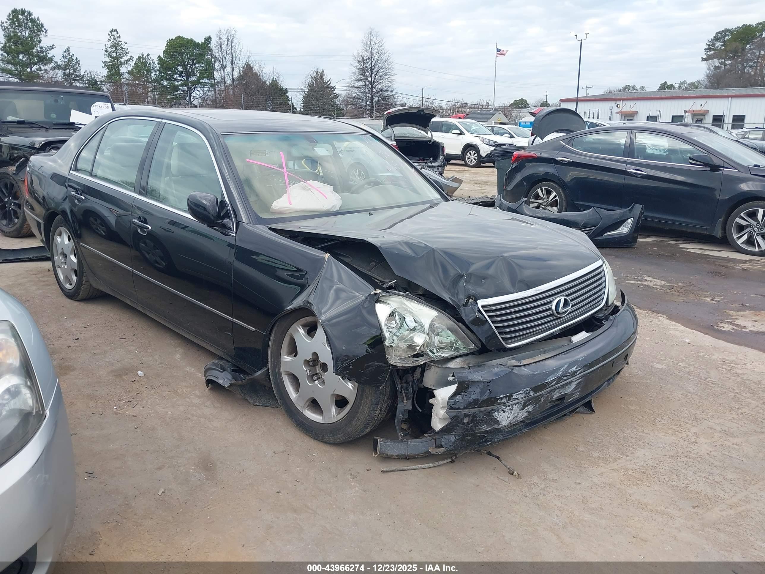 LEXUS LS image 6