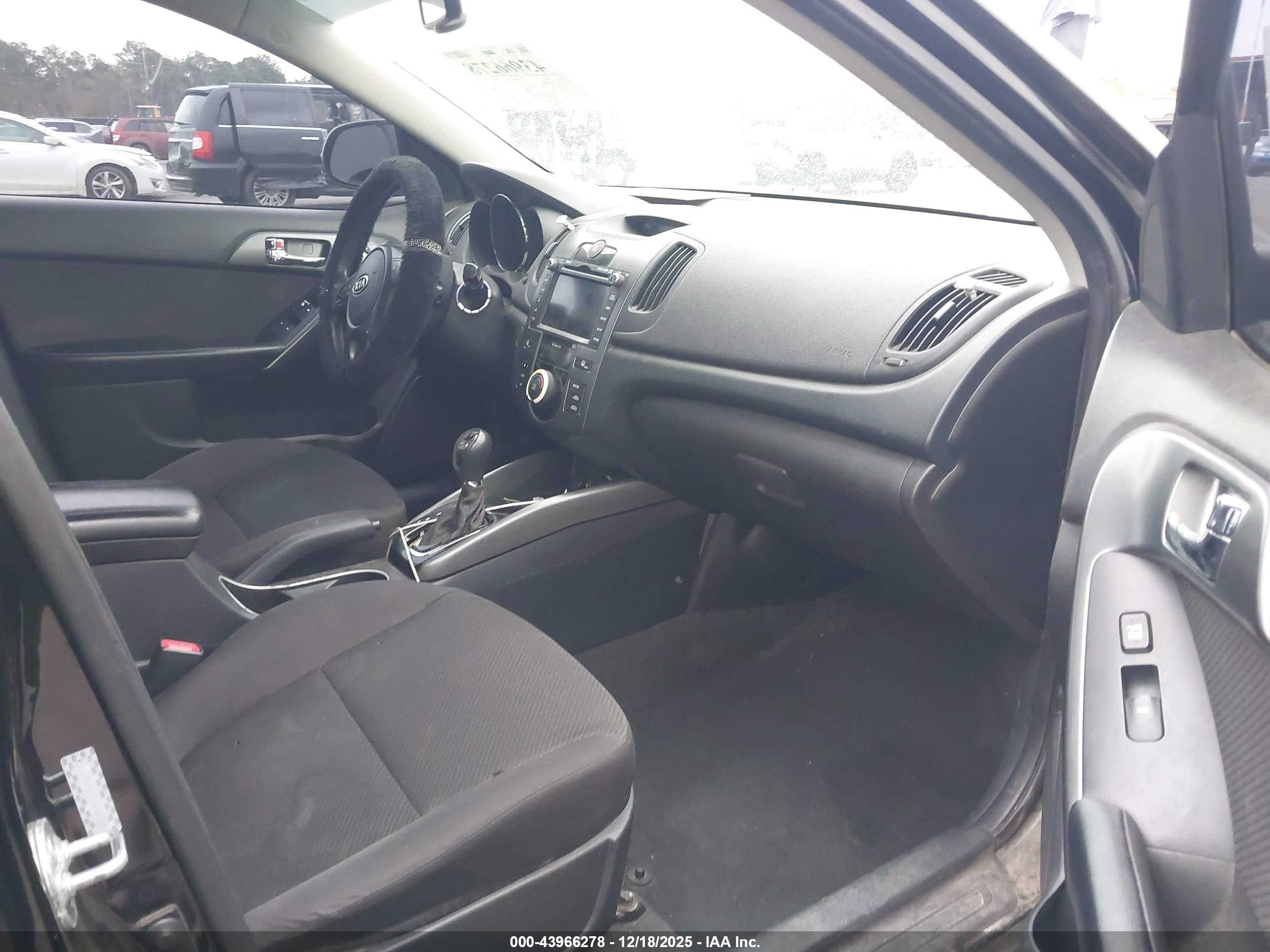 KIA FORTE image 5