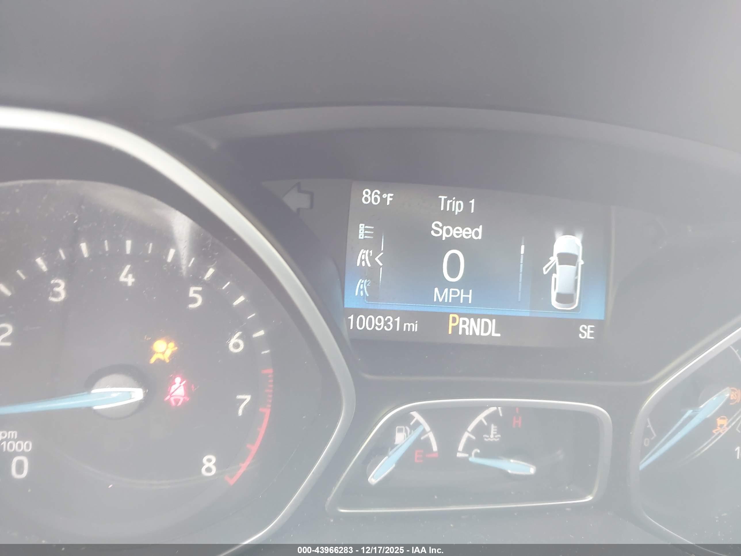 FORD FOCUS image 7