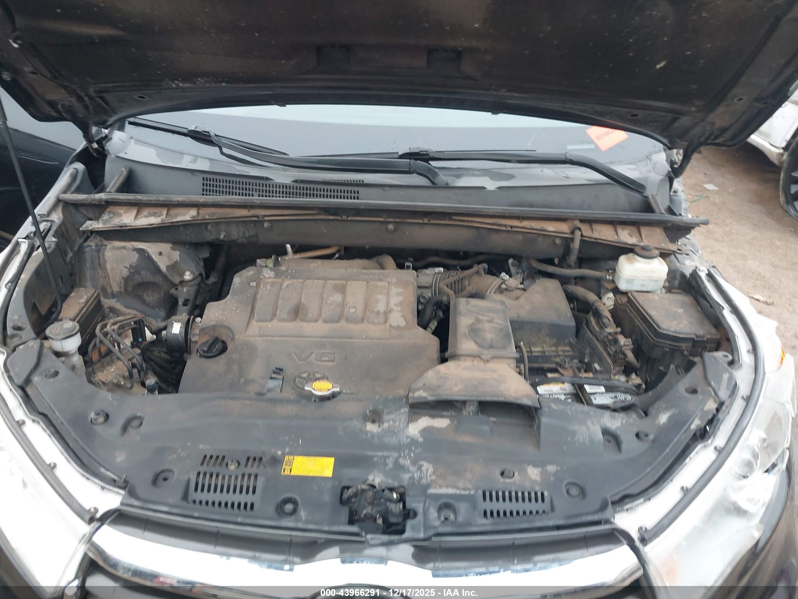 TOYOTA HIGHLANDER image 10