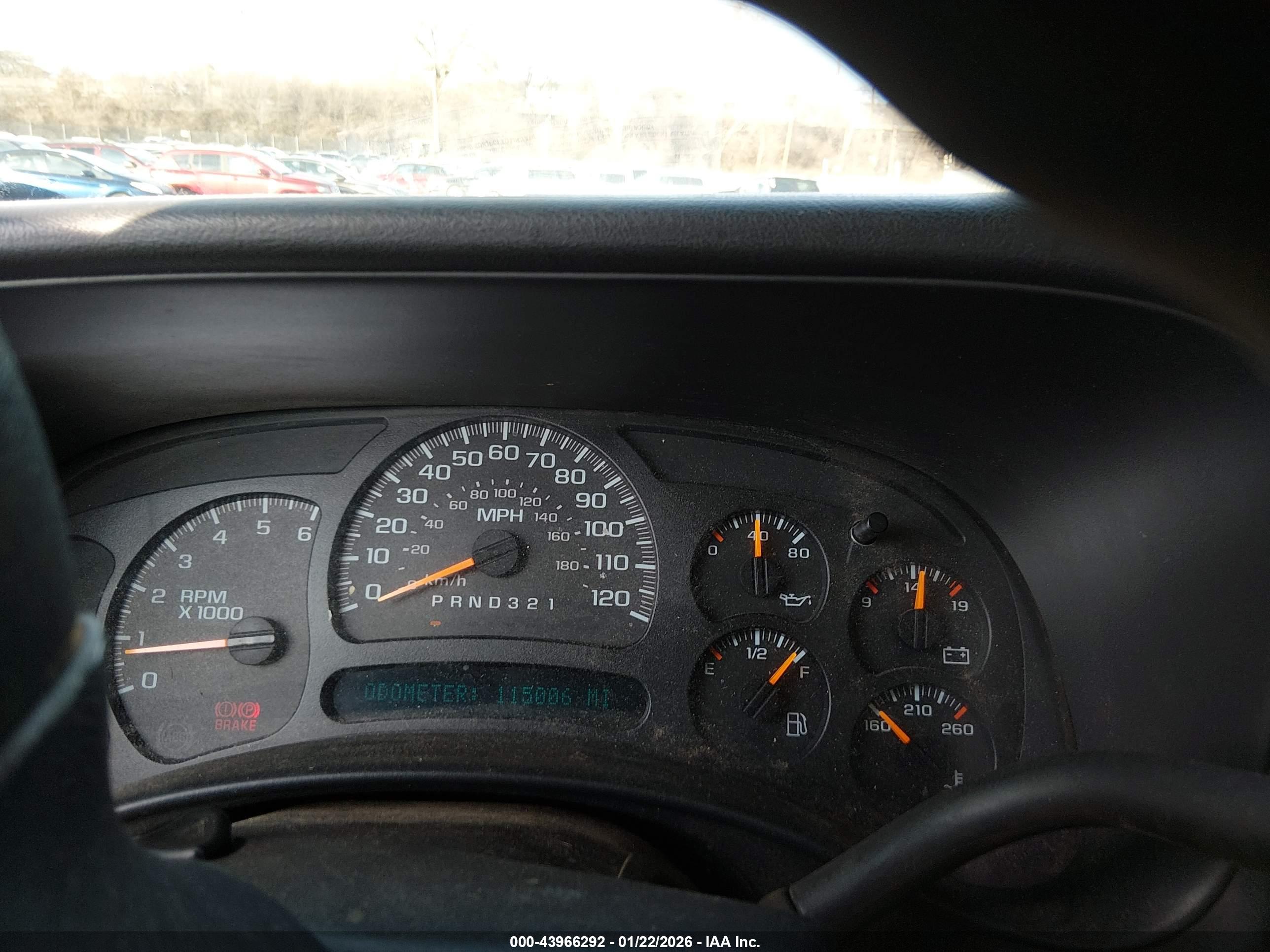 CHEVROLET SILVERADO image 7