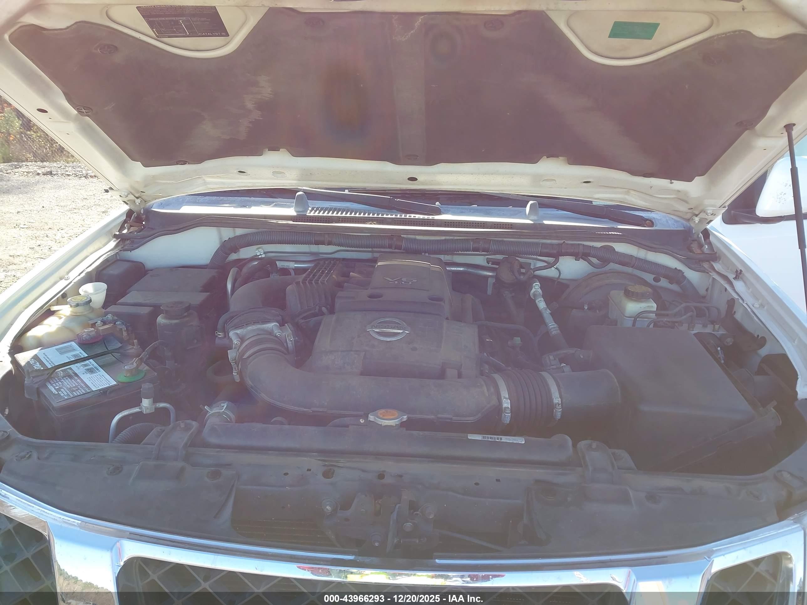 NISSAN PATHFINDER image 10