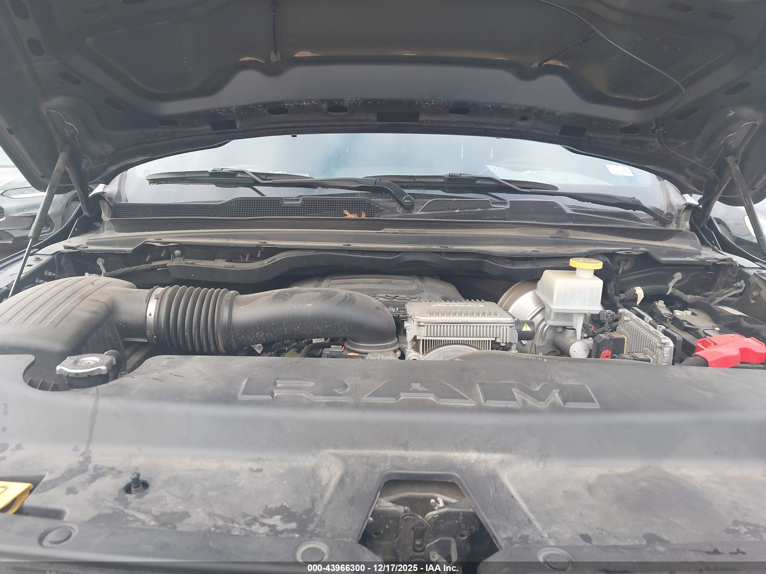 RAM 1500 image 10
