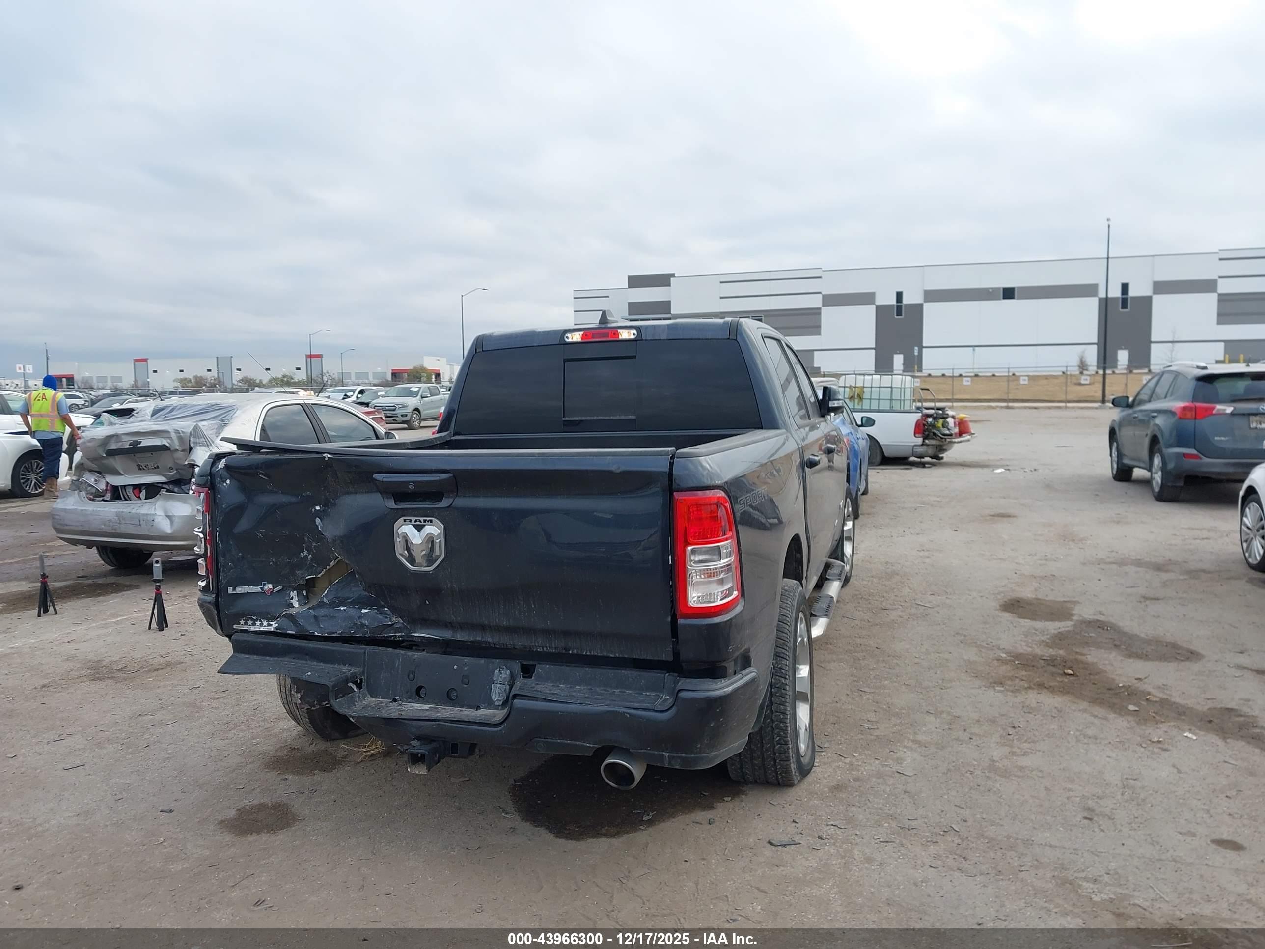 RAM 1500 image 4