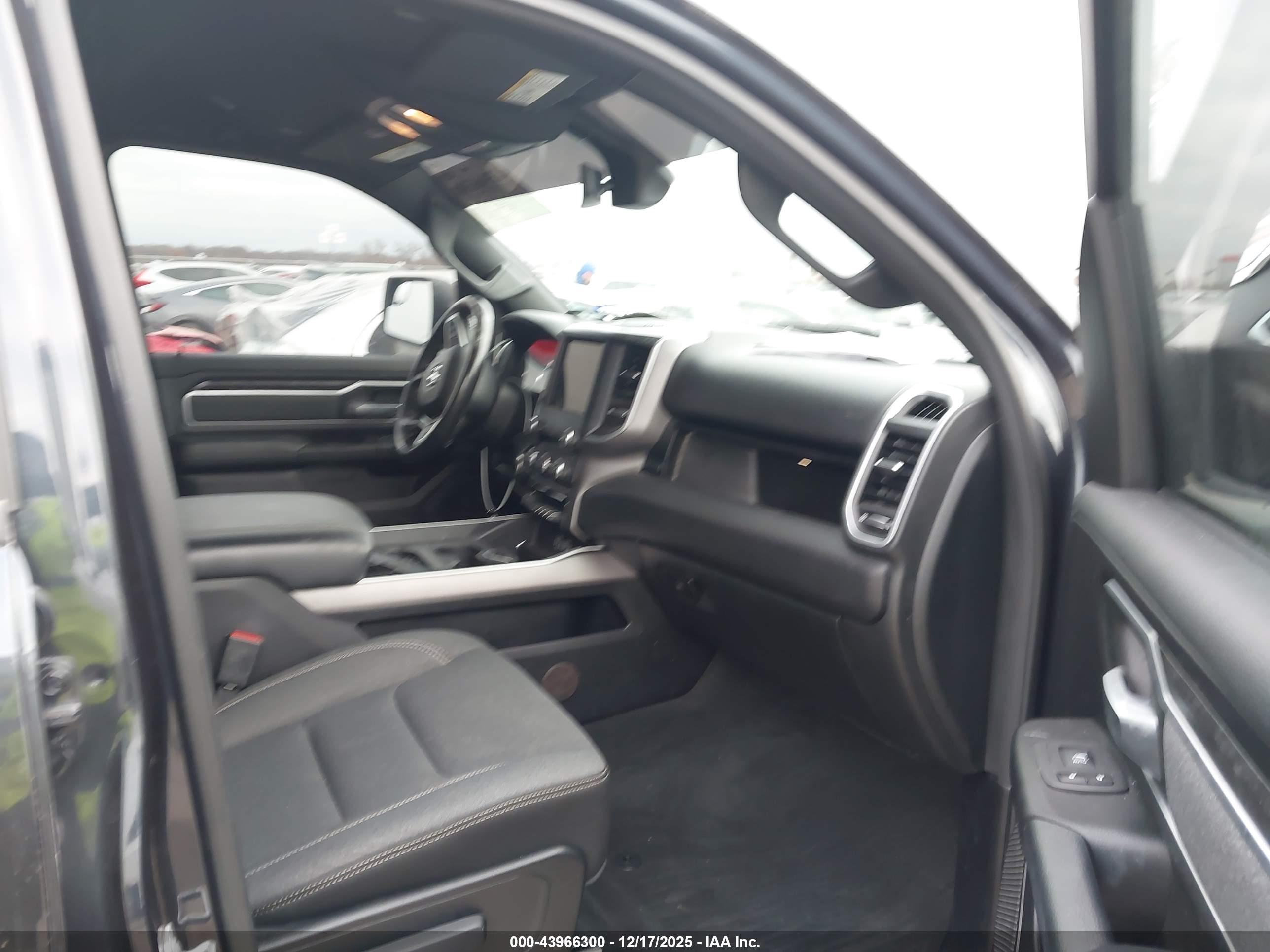 RAM 1500 image 5