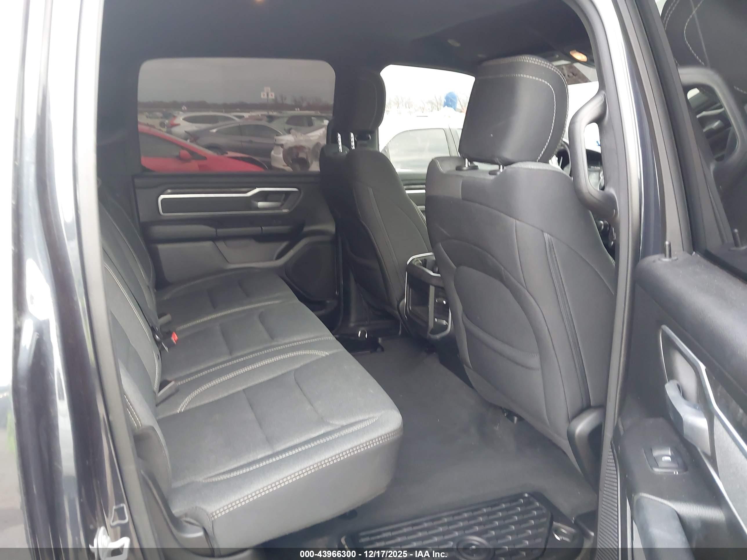 RAM 1500 image 8