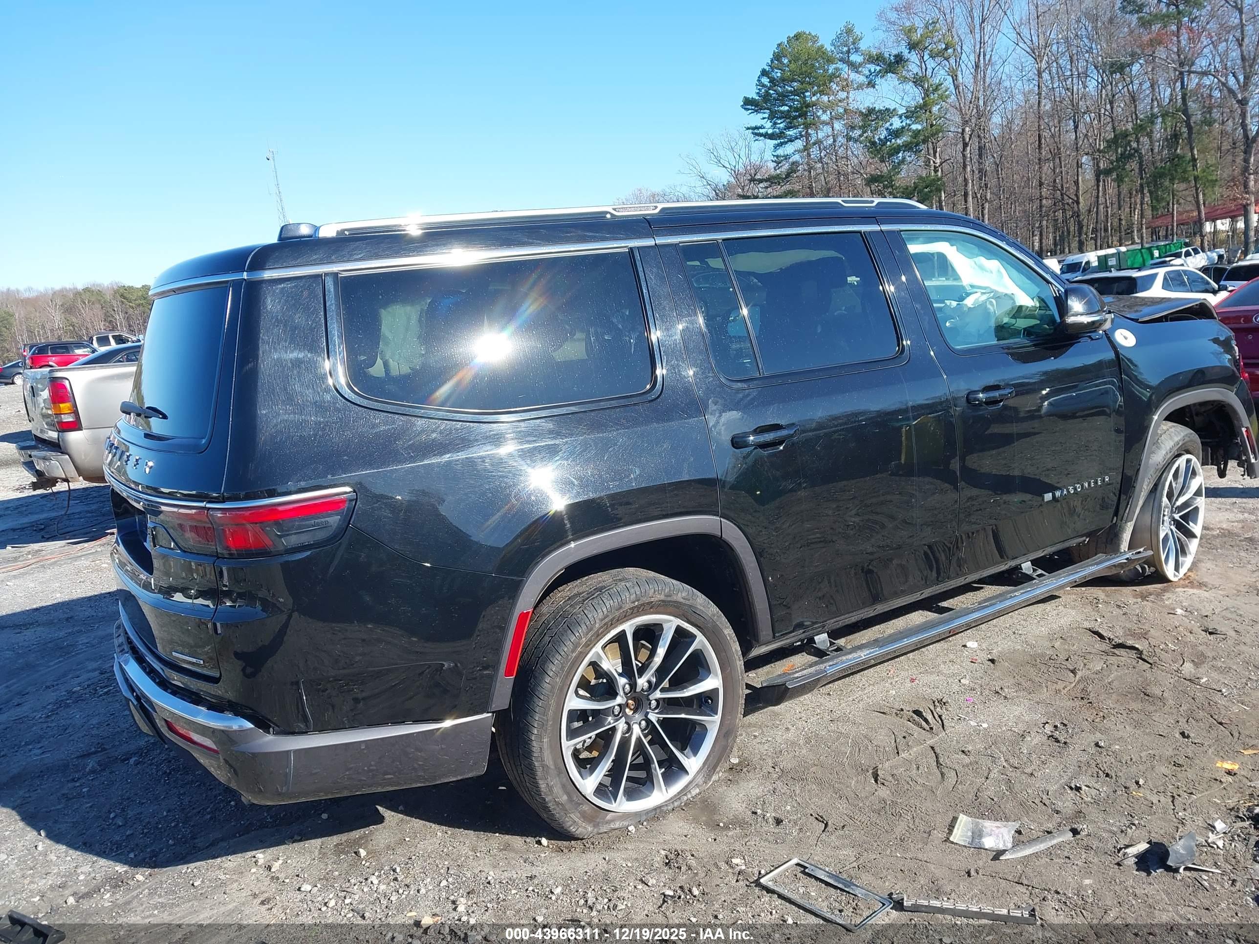 JEEP WAGONEER image 4