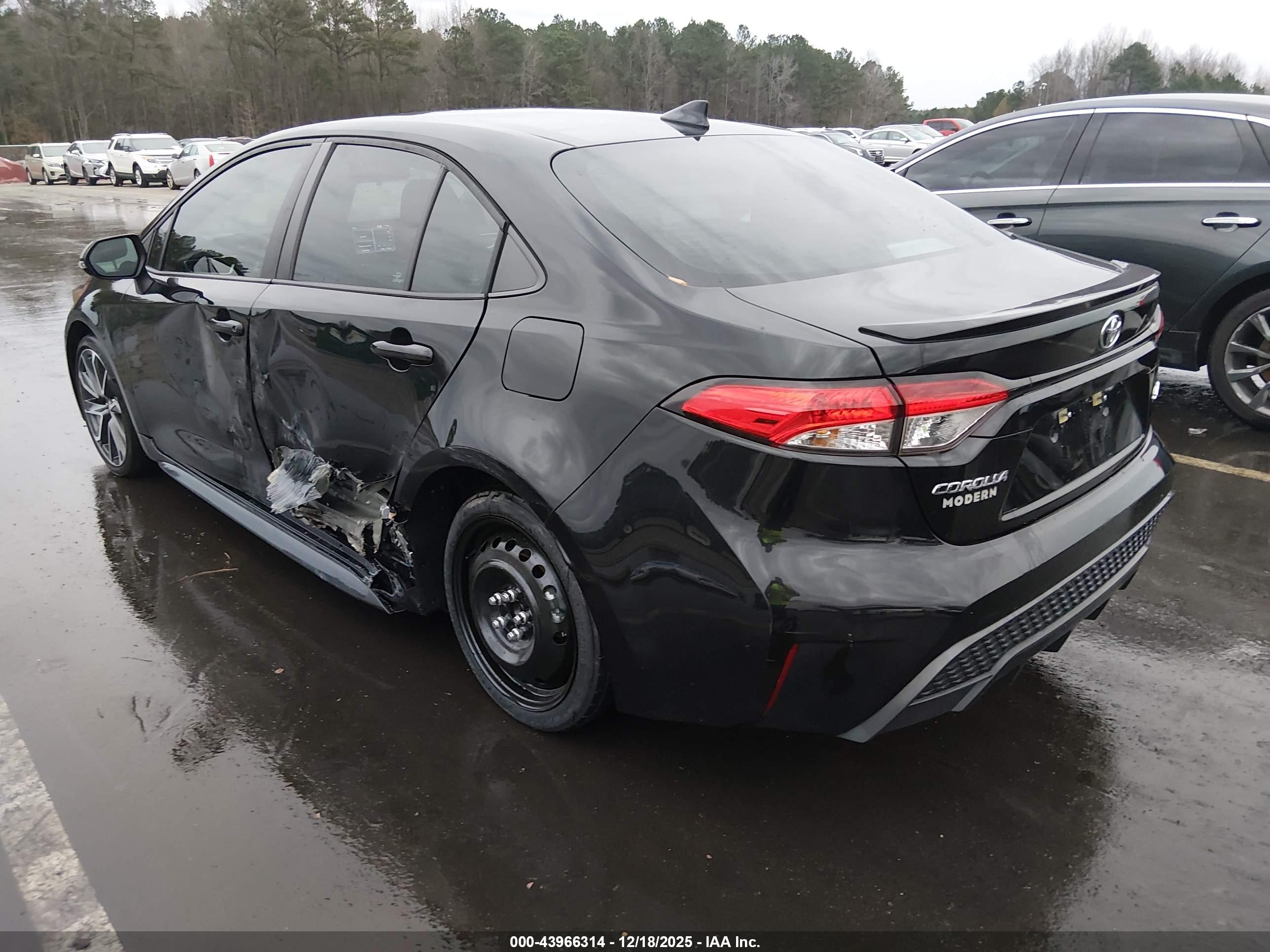 TOYOTA COROLLA image 3