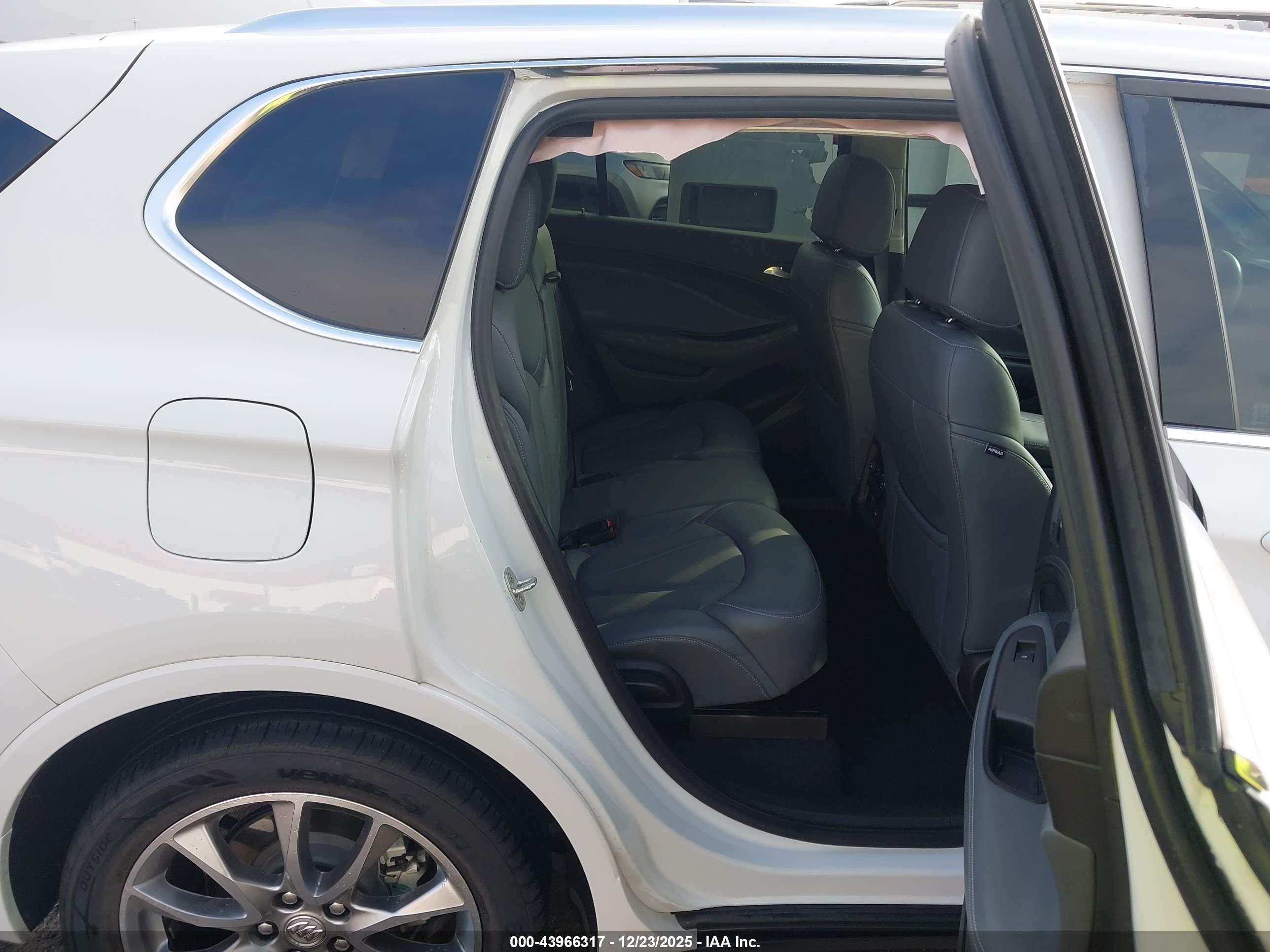 BUICK ENVISION image 8