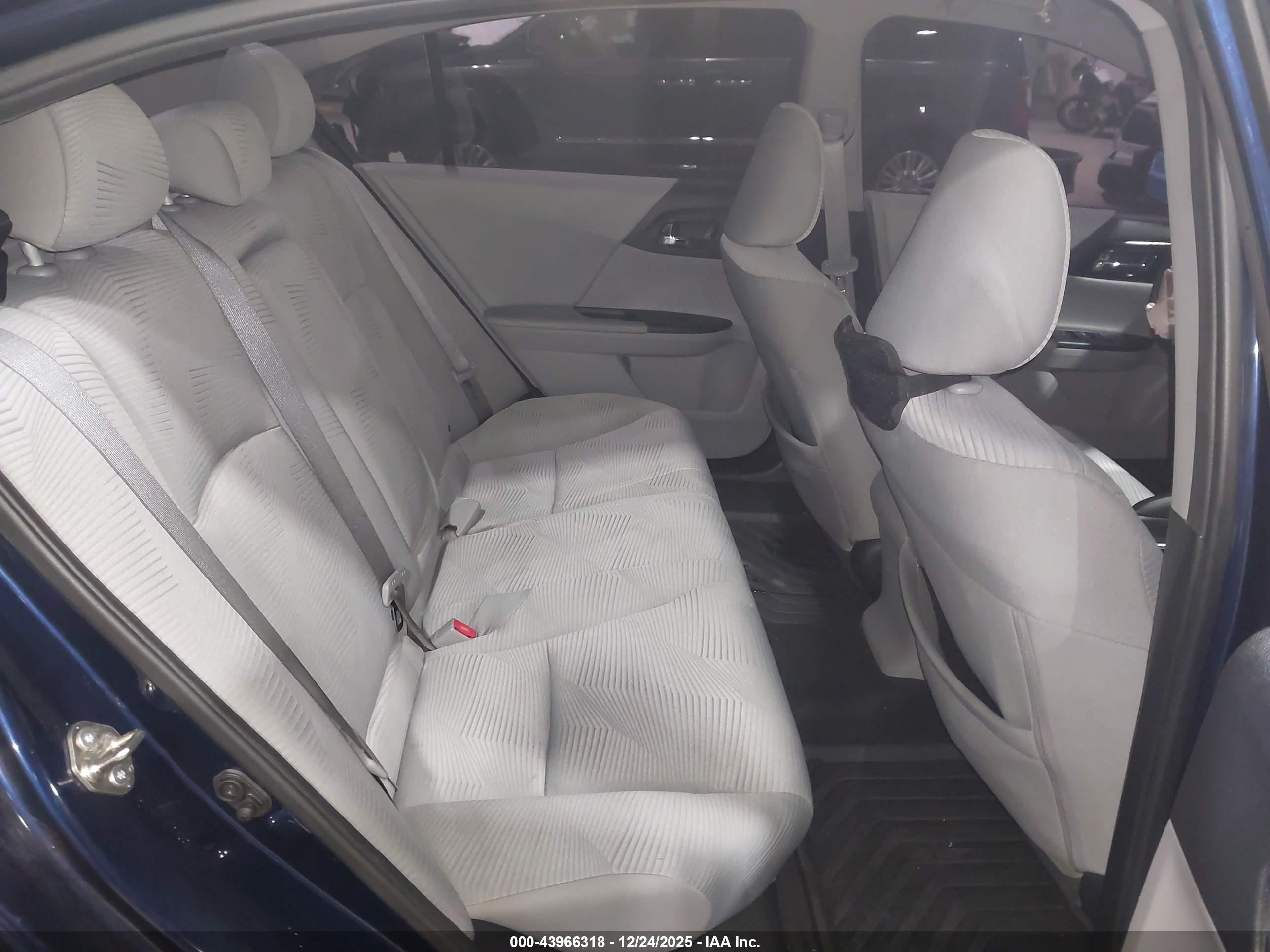 HONDA ACCORD image 8